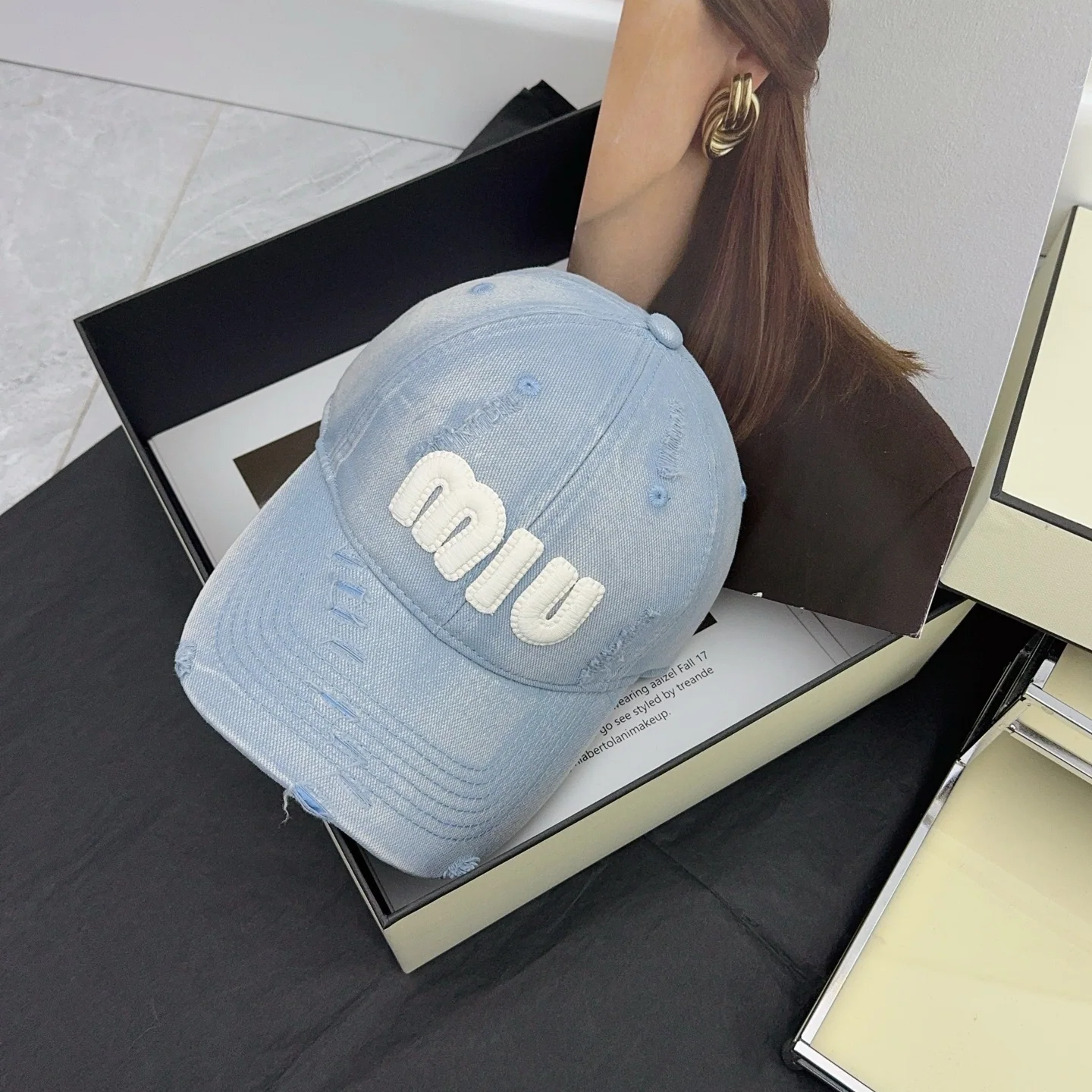 미우미우 캡 상세 이미지 3