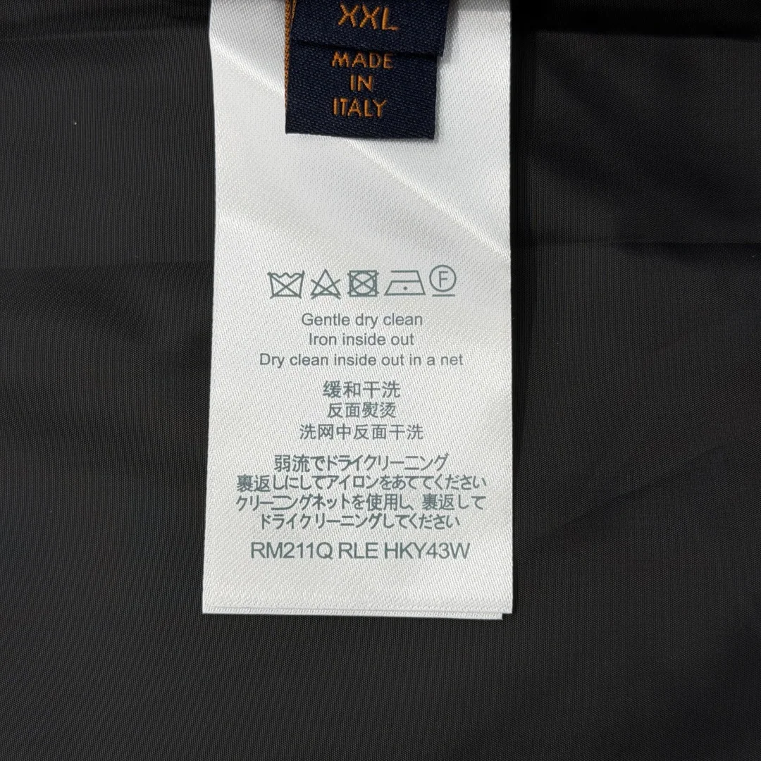 루이비통 모노그램 로고 프린트 후드 집업 재킷 남성 상세 이미지 9