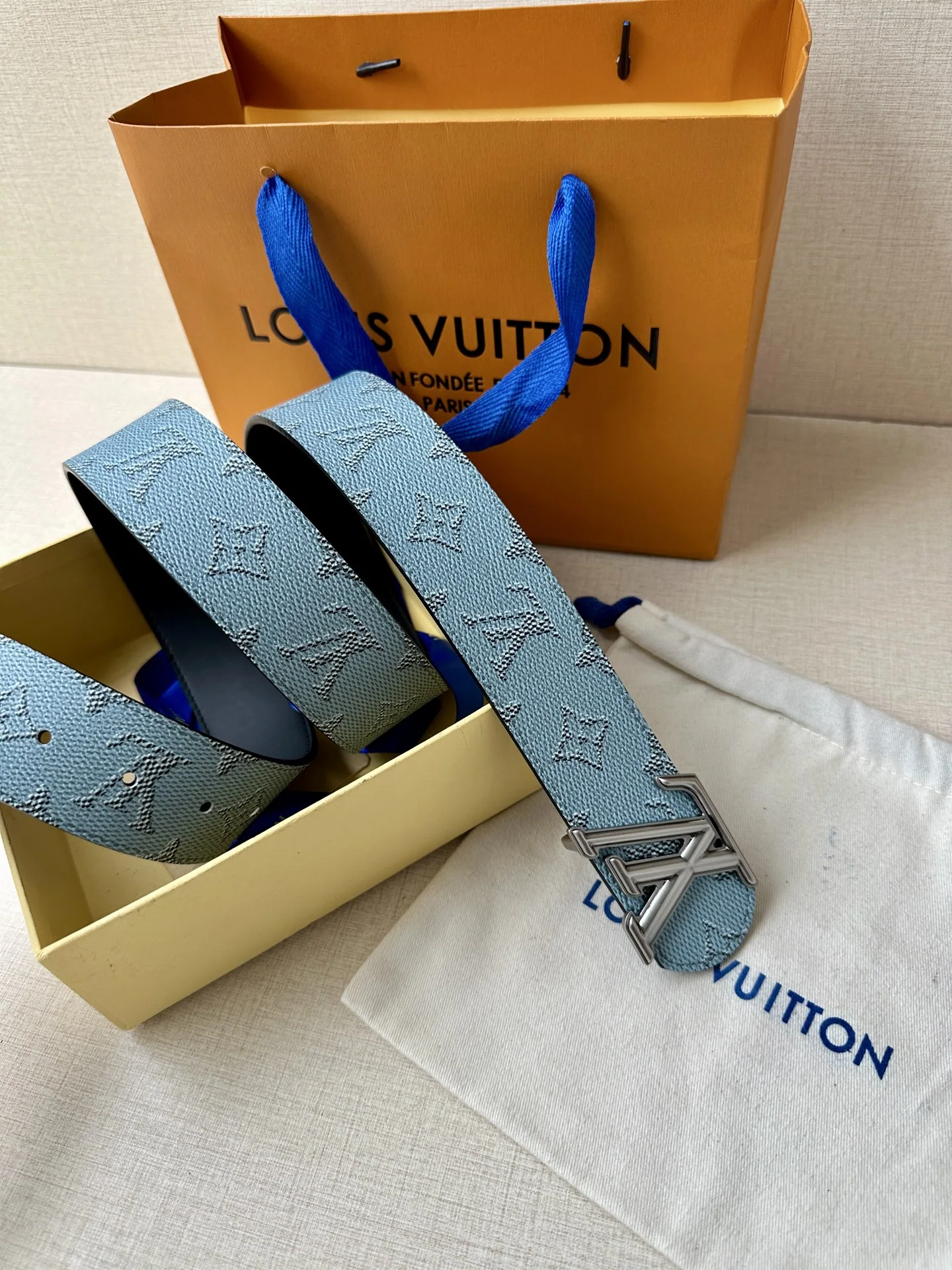 루이비통 LV 디멘션 모노그램 리버시블 벨트 상세 이미지 5