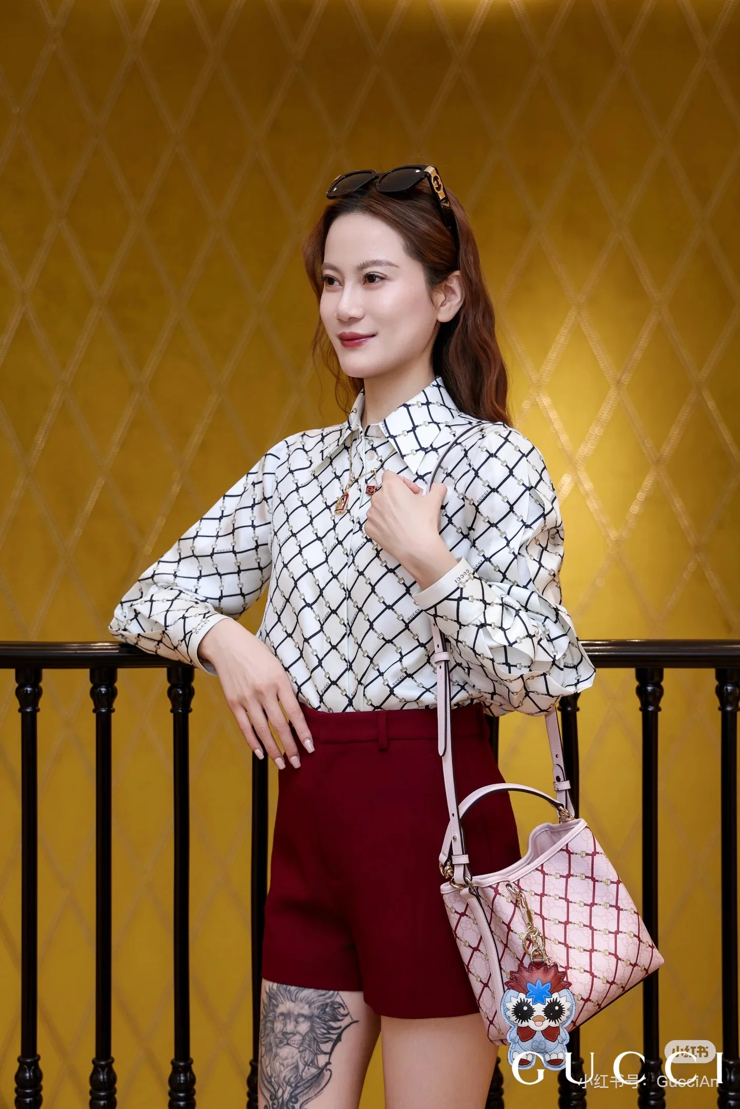 구찌 다이아몬드 패턴 실크 셔츠 상세 이미지 1