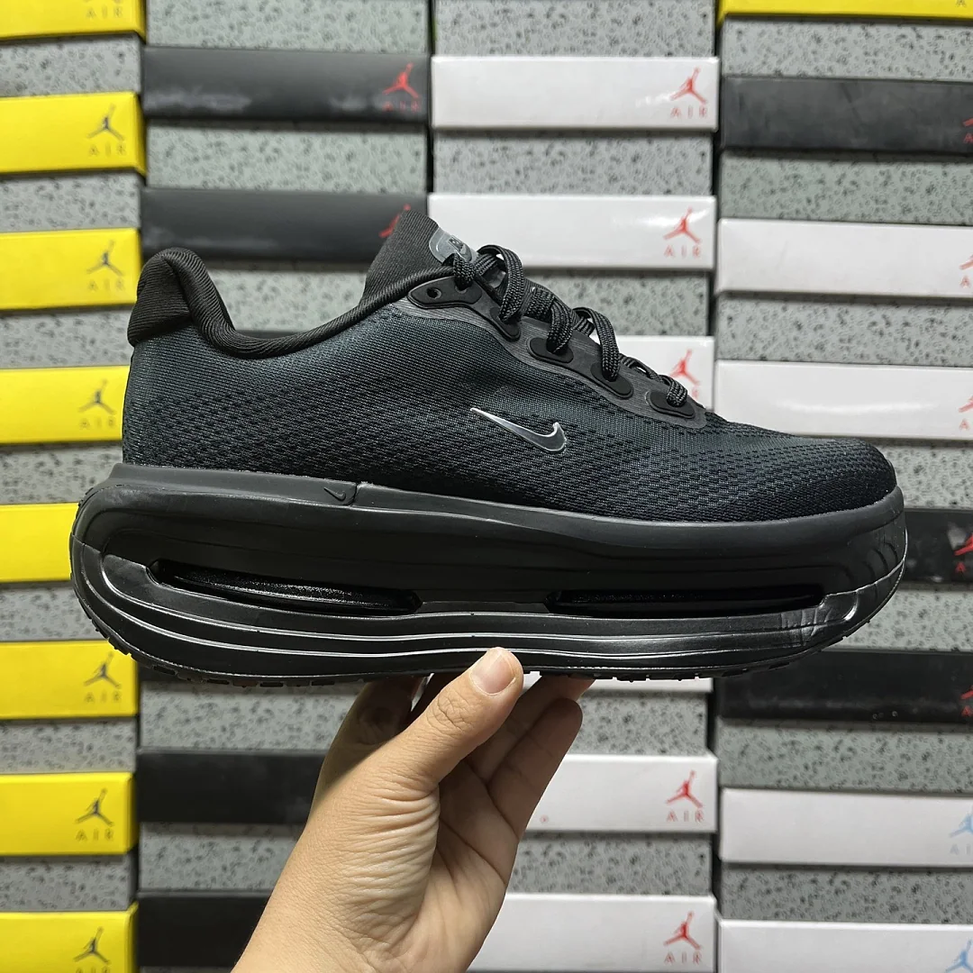 나이키 [M] 보메로 프리미엄 SP IQ0627-001 201655 Nike Vomero Premium SP Black Mini Chrome 상세 이미지 8