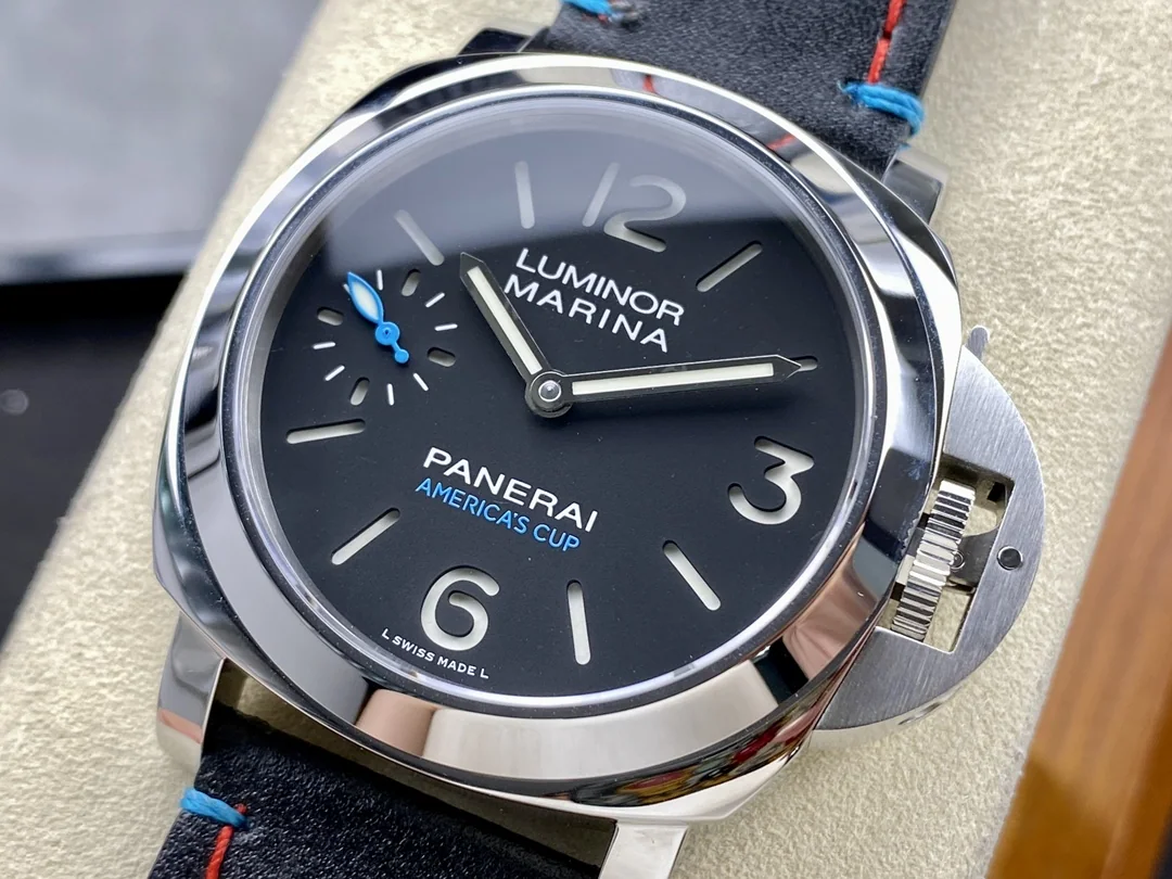 파네라이 PAM724 블루 다이얼 수동 시계 상세 이미지 3