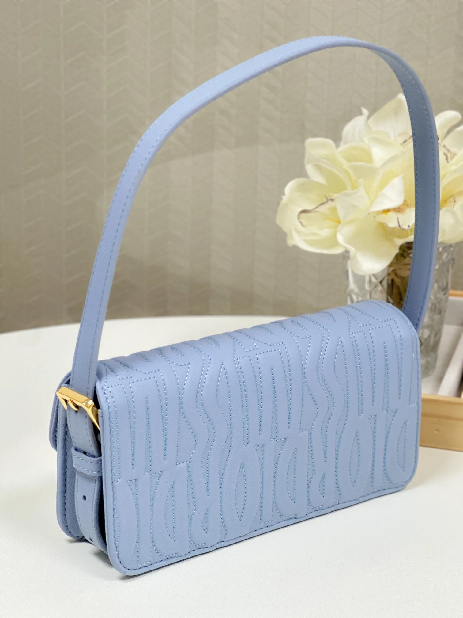 디올 CD Miss 24 골드 장식 가방 상세 이미지 7