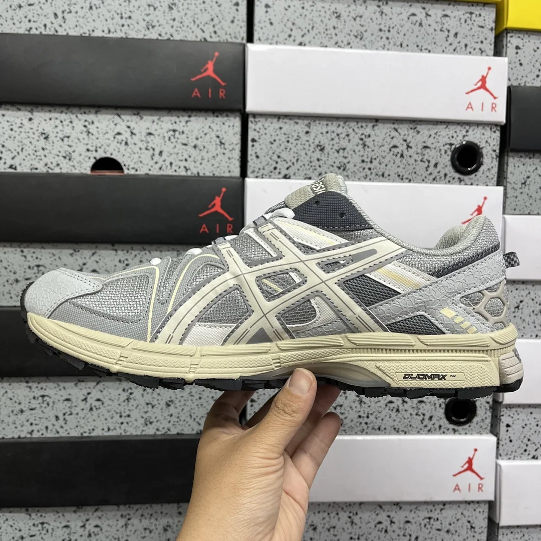 아식스 [XY] 젤 카하나 8 1012A978-028 200335 Asics Gel-Kahana 8 상세 이미지 4