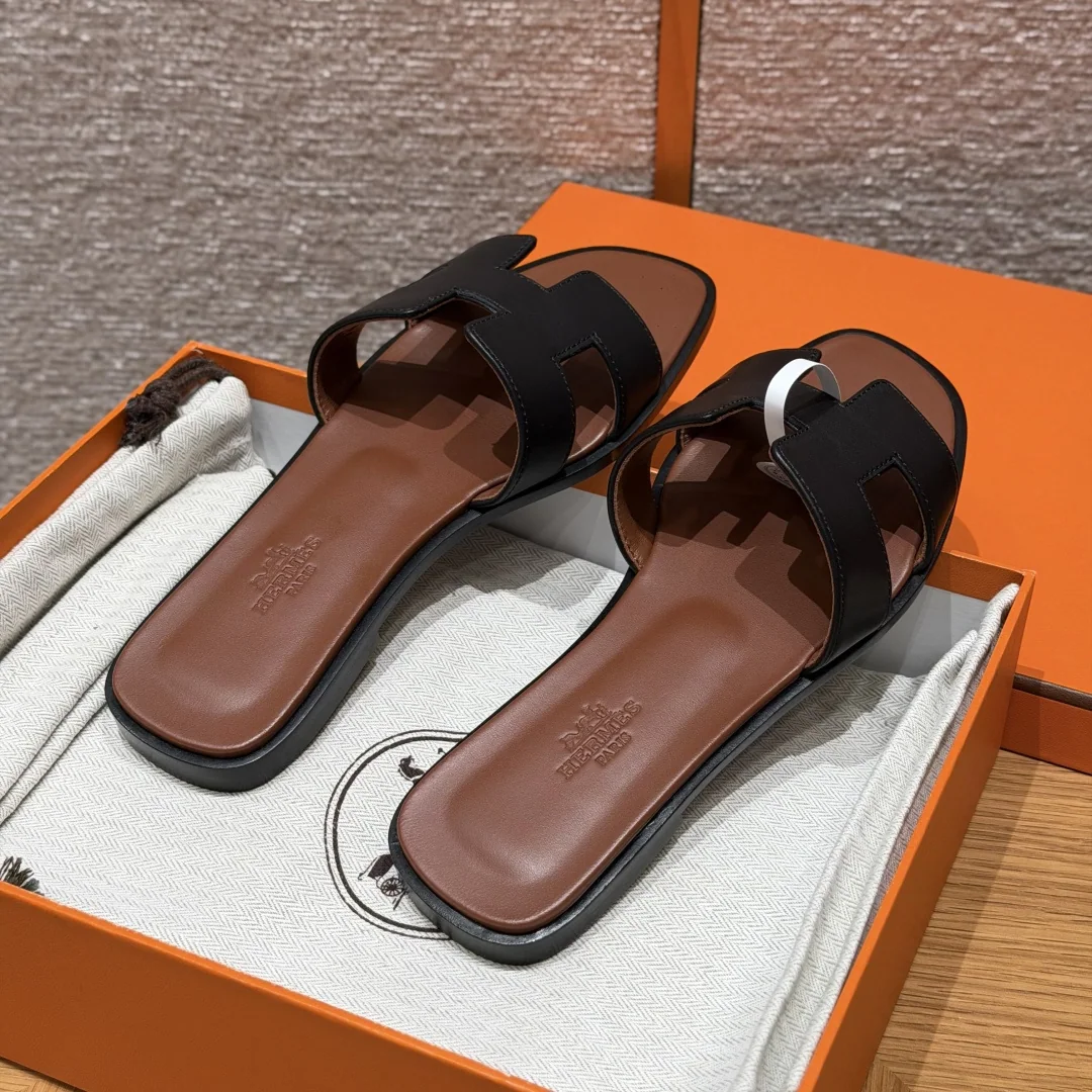에르메스 181 오란 블랙 슬리퍼 8443 상세 이미지 3