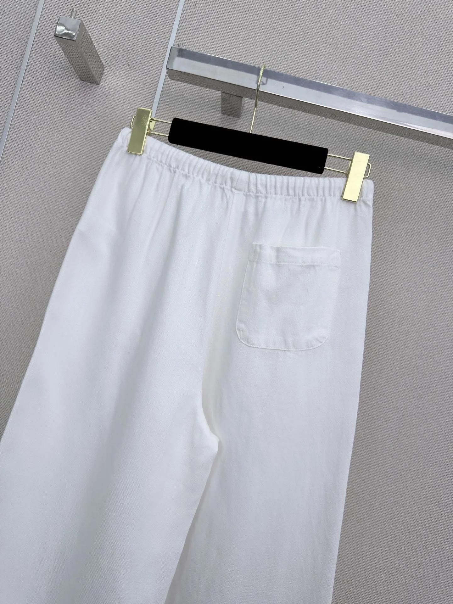 샤넬 꽃무늬 더블 C 로고 와이드 레그 청바지 상세 이미지 7