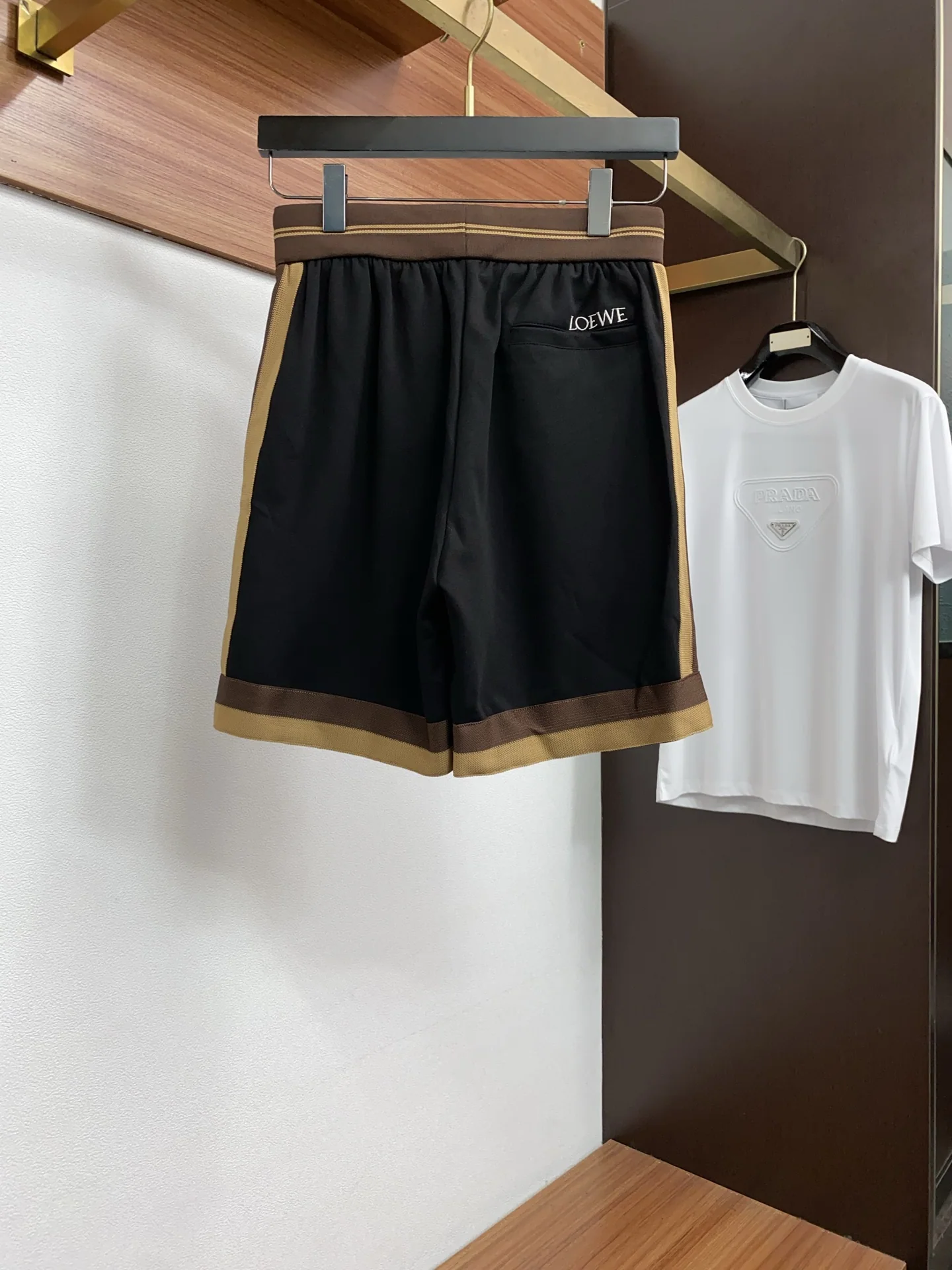 로에베 남성 스트레치 코튼 반바지 상세 이미지 9