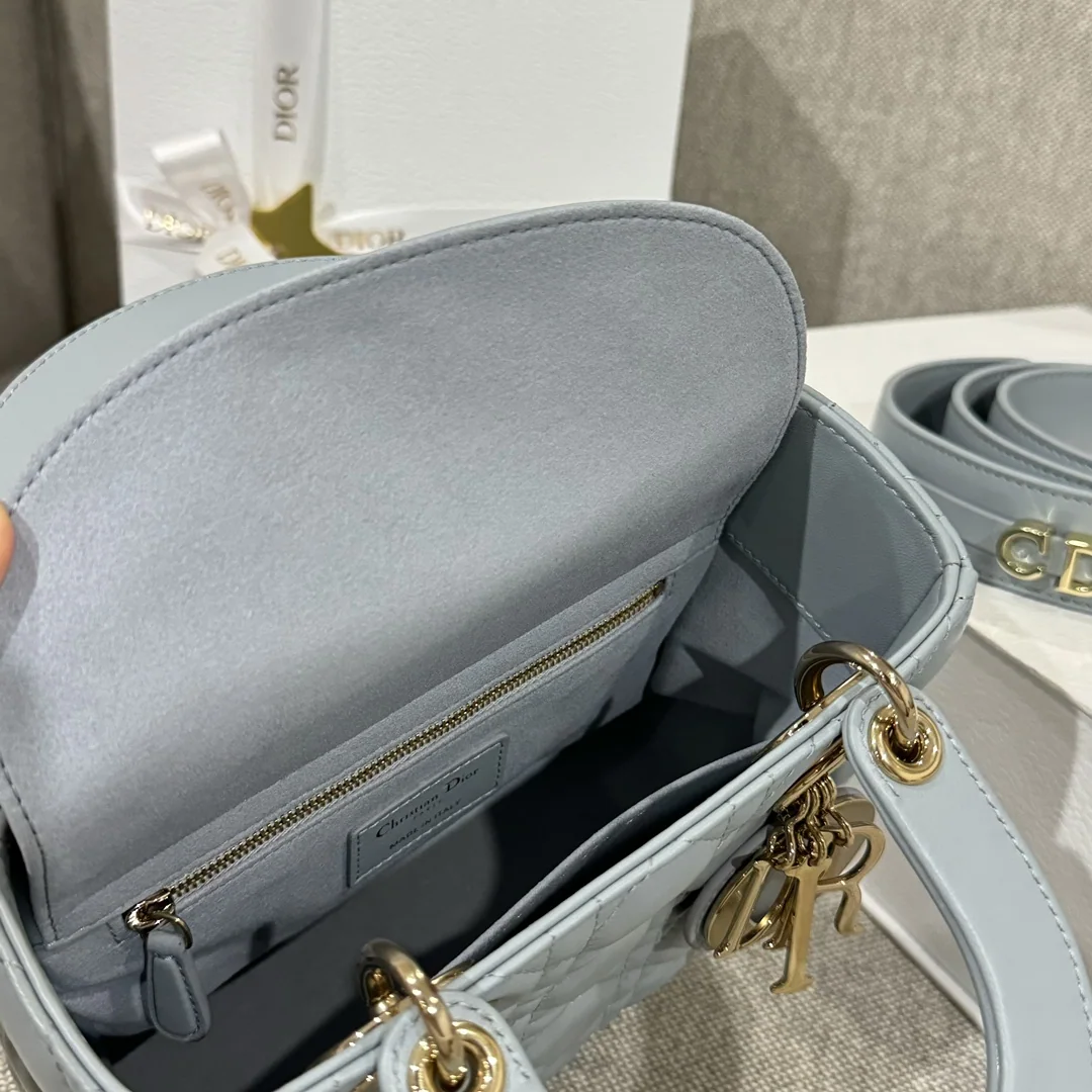 디올 가방 상세 이미지 8