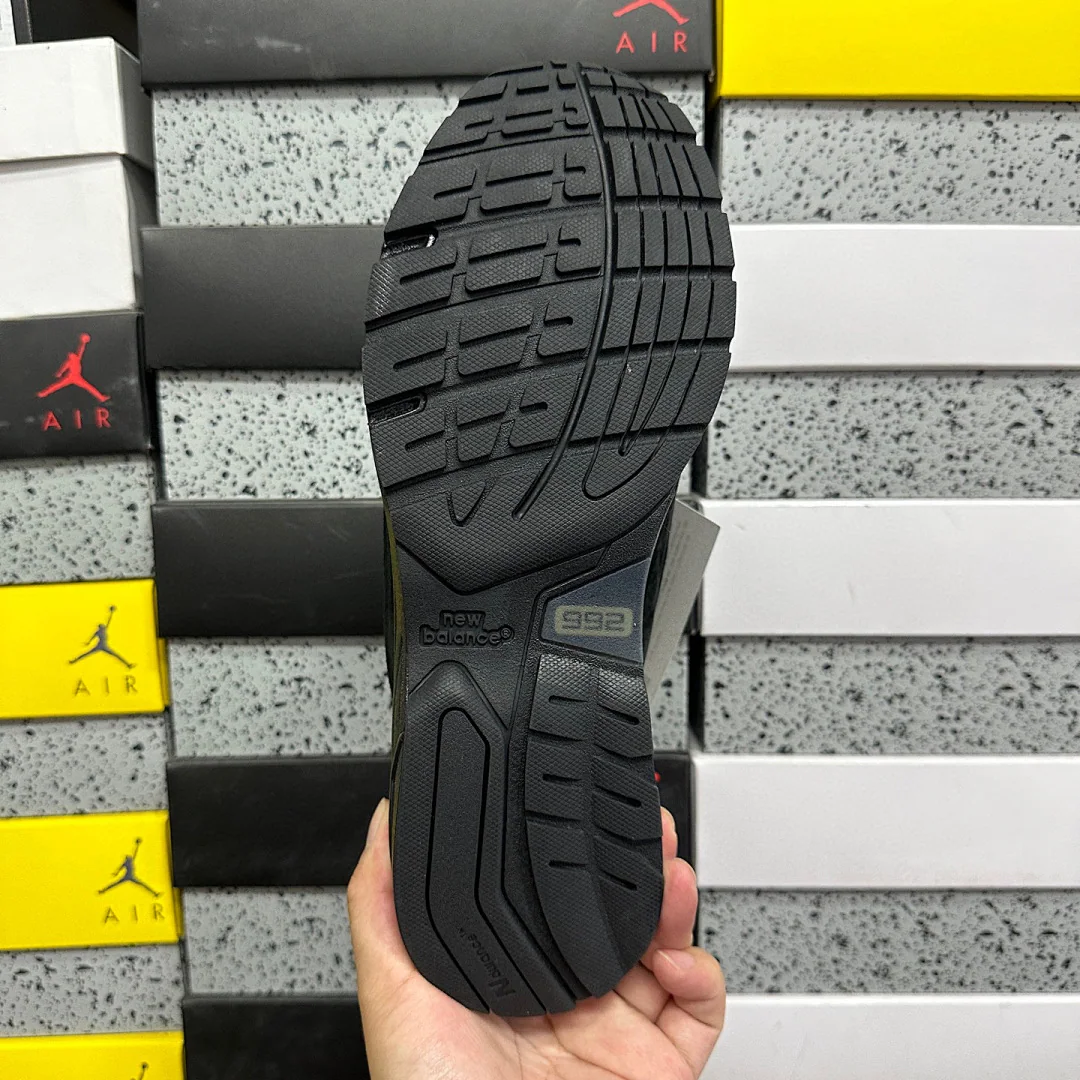 뉴발란스 [ZOK] 992 M992EA 202035 New Balance 992 Triple Black 상세 이미지 2
