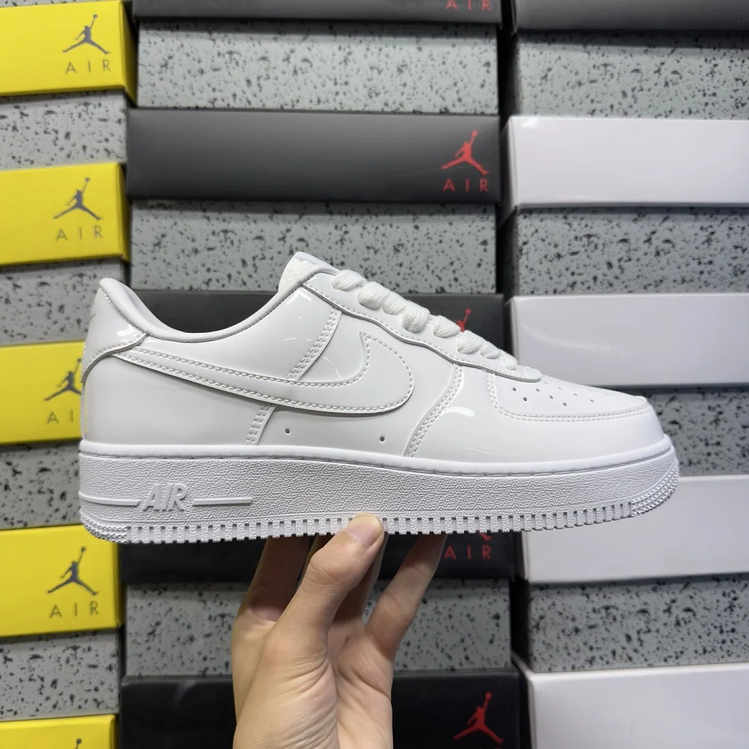 나이키 [XY/PB] 에어 포스 1 로우 IV2857-100 201751 Nike Air Force 1 Low '07 Premium White 상세 이미지 5