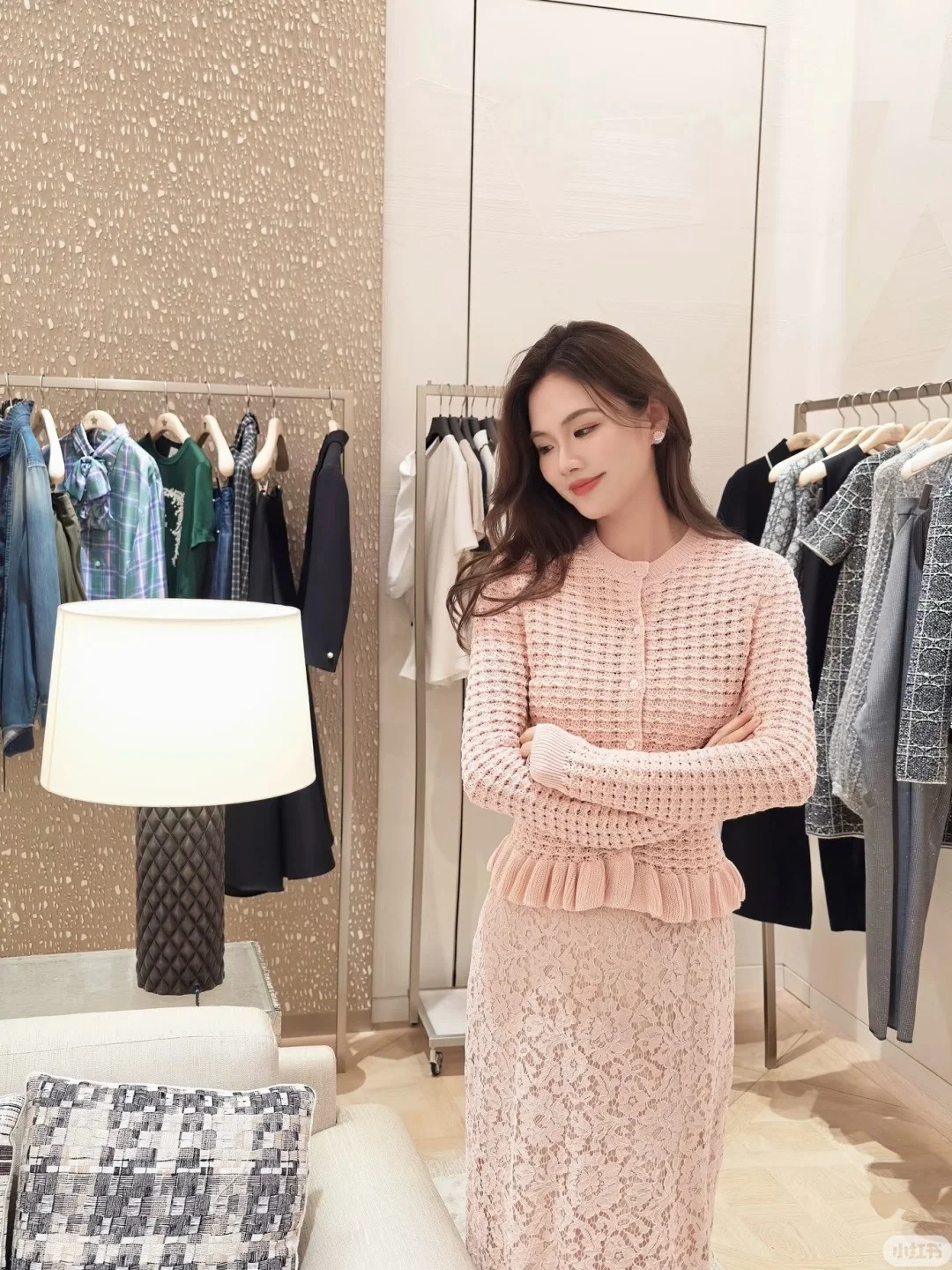 디올 와플 니트 프릴 밑단 여성 가디건 상세 이미지 6