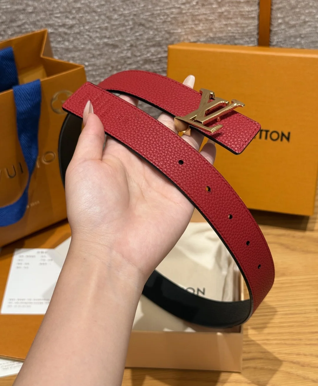 루이비통 JD350 이니셜 가죽 리버시블 벨트 상세 이미지 5