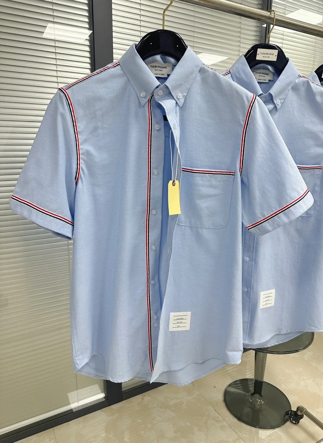 톰브라운 리본 장식 반팔 셔츠 상세 이미지 8