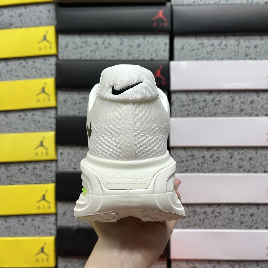 나이키 [CG] 보메로 프리미엄 HQ2050-303 201982 Nike Vomero Premium 상세 이미지 9