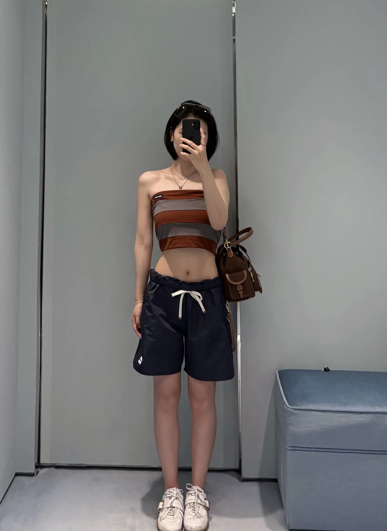 미우미우 네이비 나일론 반바지 상세 이미지 2