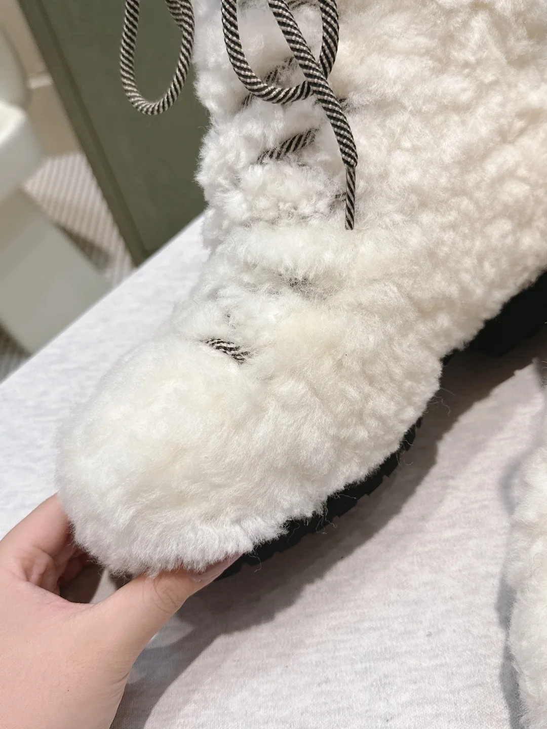 샤넬 램 울 퍼 드로스트링 부츠 상세 이미지 4
