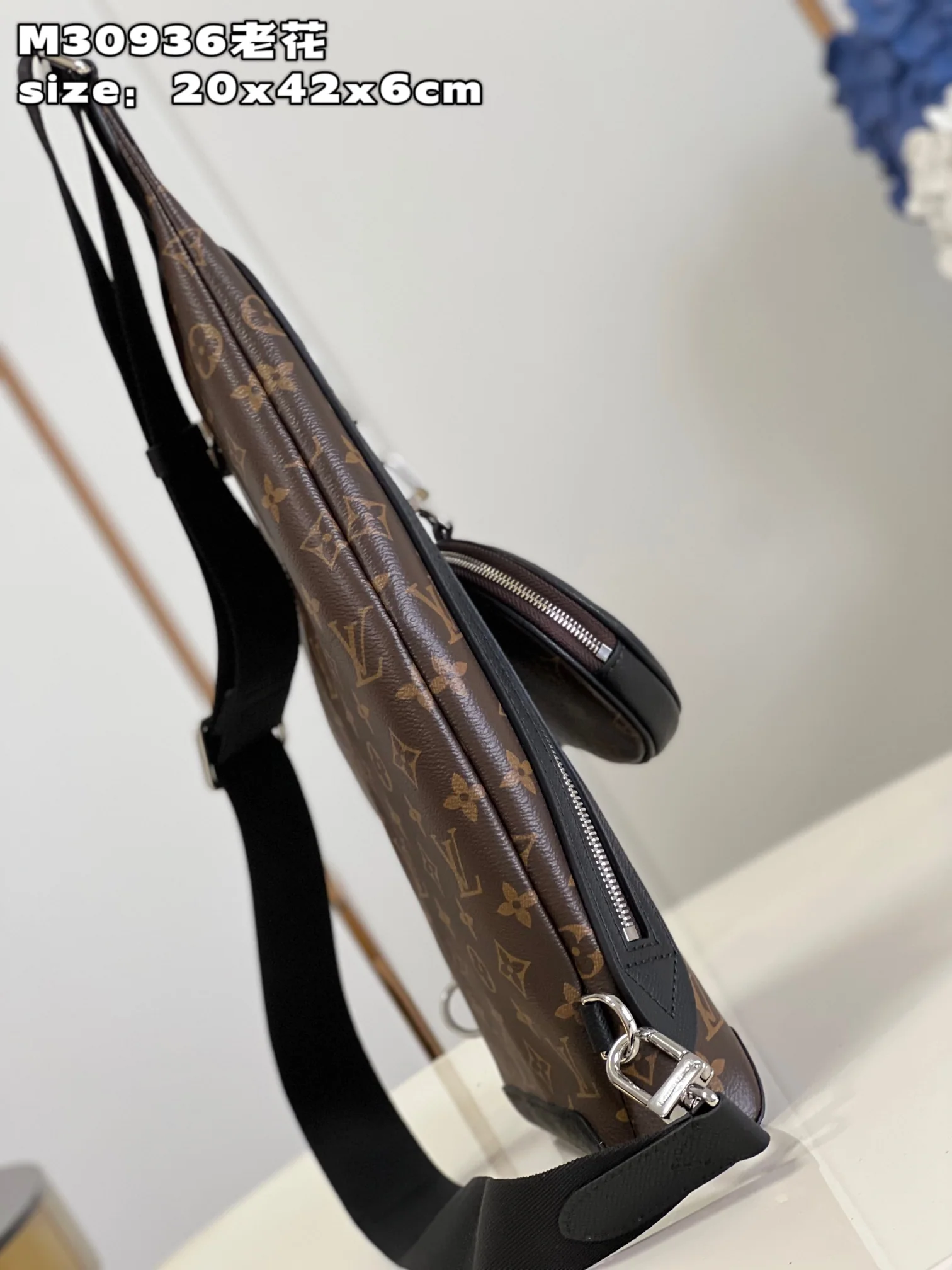 루이비통 모노그램 타이가 백팩 M30936 상세 이미지 3