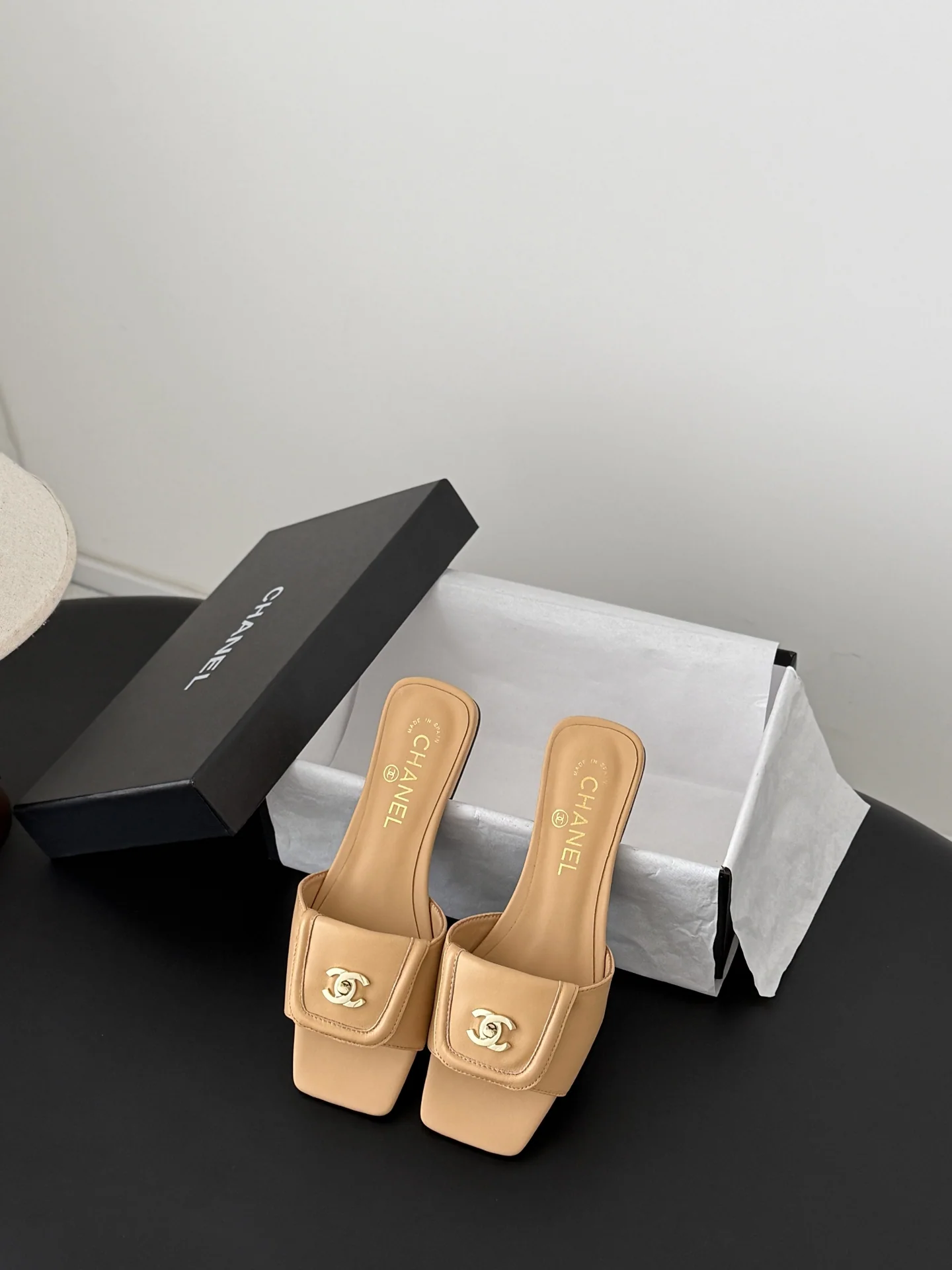 샤넬 26 C 빈티지 버클 로퍼 상세 이미지 6
