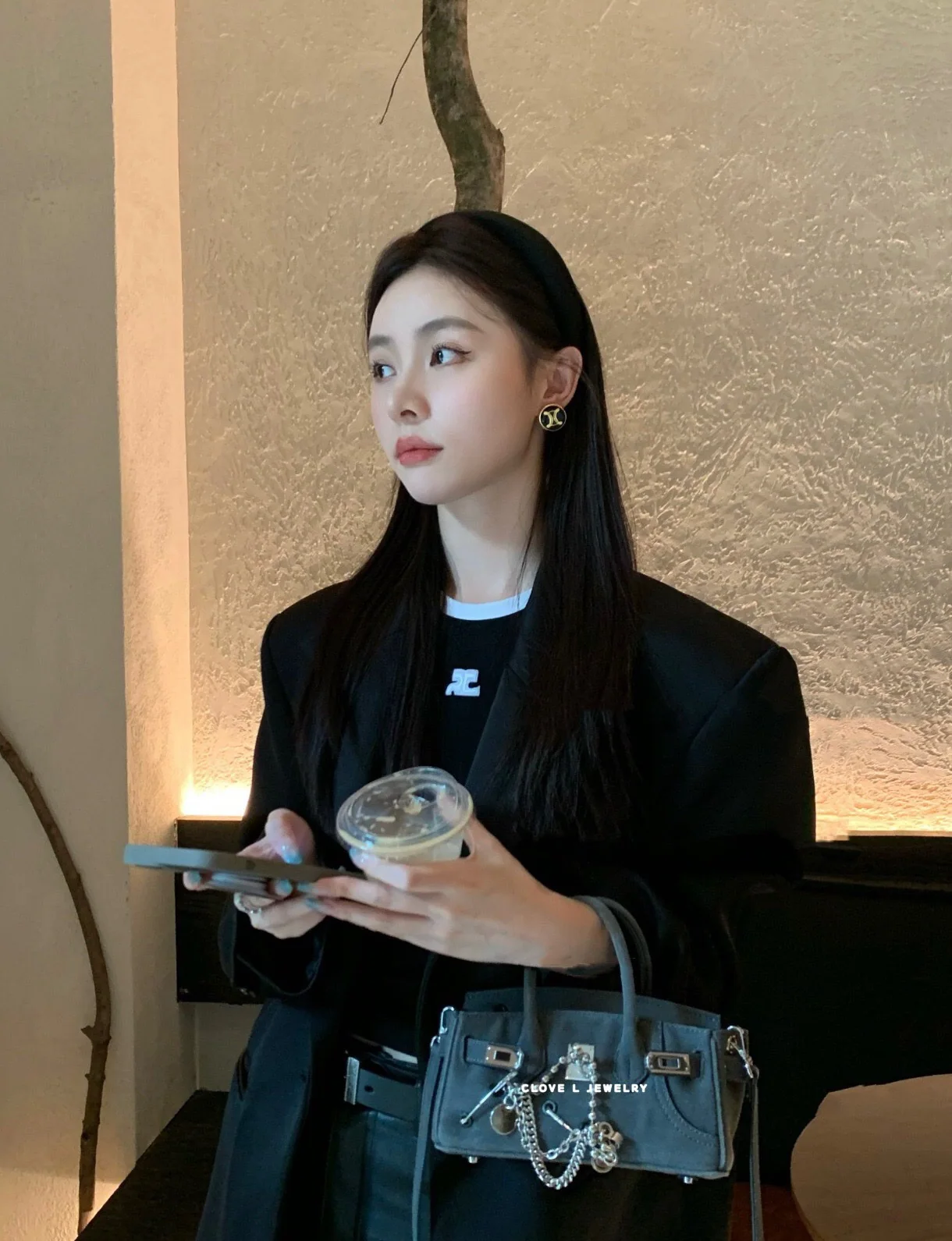 셀린느 라운드 에나멜 개선문 귀걸이 상세 이미지 3