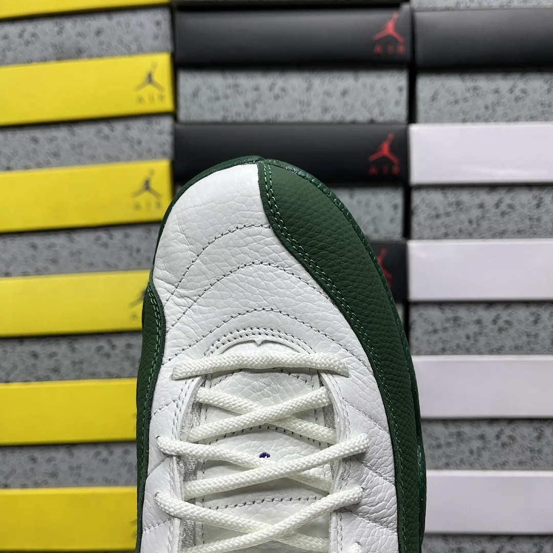 나이키 [GX] 조던 12 레트로 CT8013-103 201966 Nike Jordan 12 Retro Bucks 상세 이미지 2