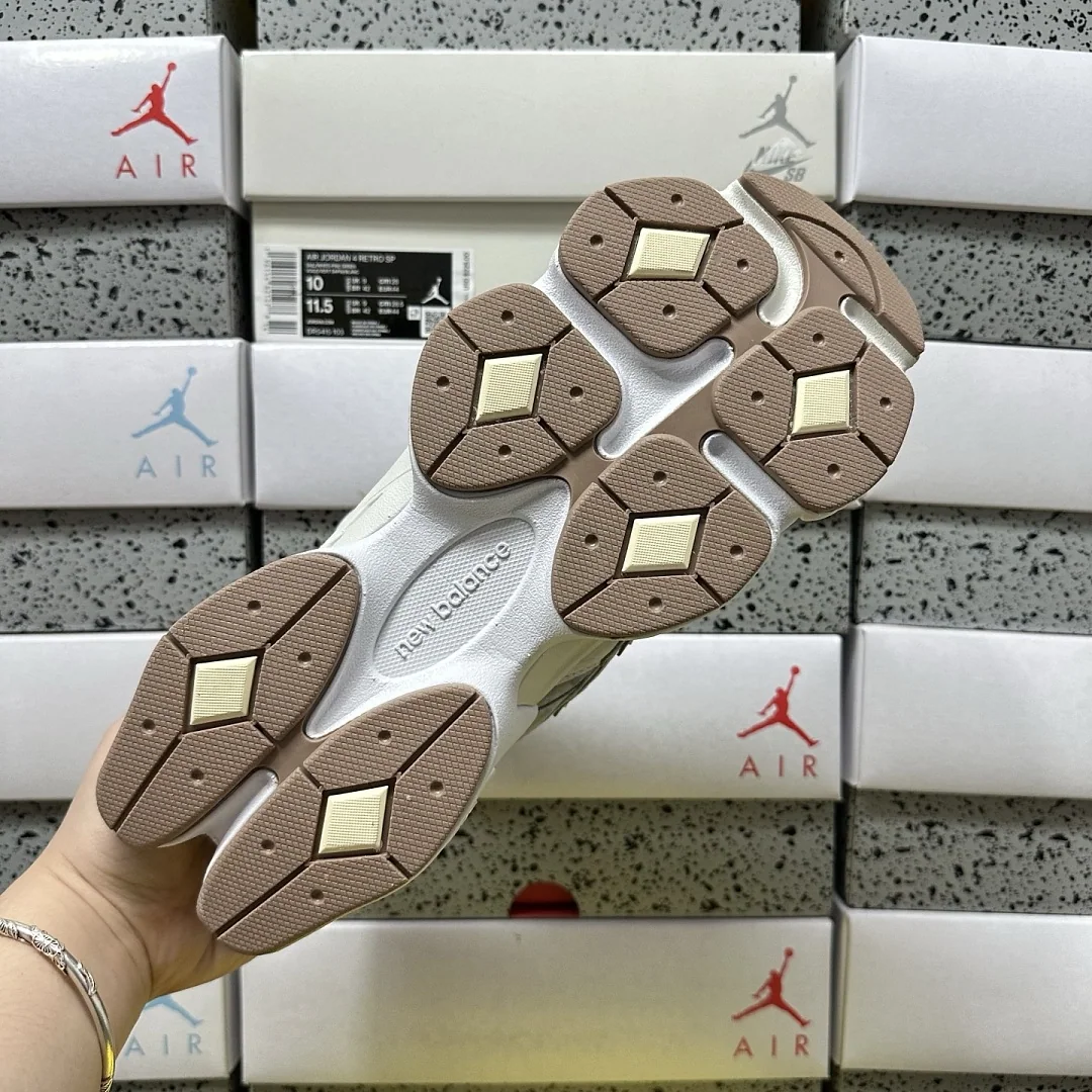 뉴발란스 [C] 9060 U9060AUB 202217 New Balance 9060 상세 이미지 4