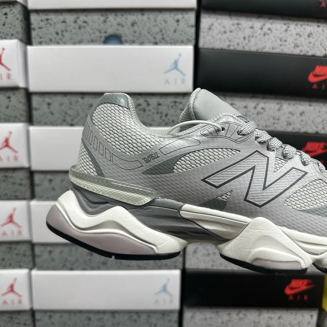 뉴발란스 [C] 9060 U90601NR 202244 New Balance 9060 Shoe Palace Black Silver 상세 이미지 5
