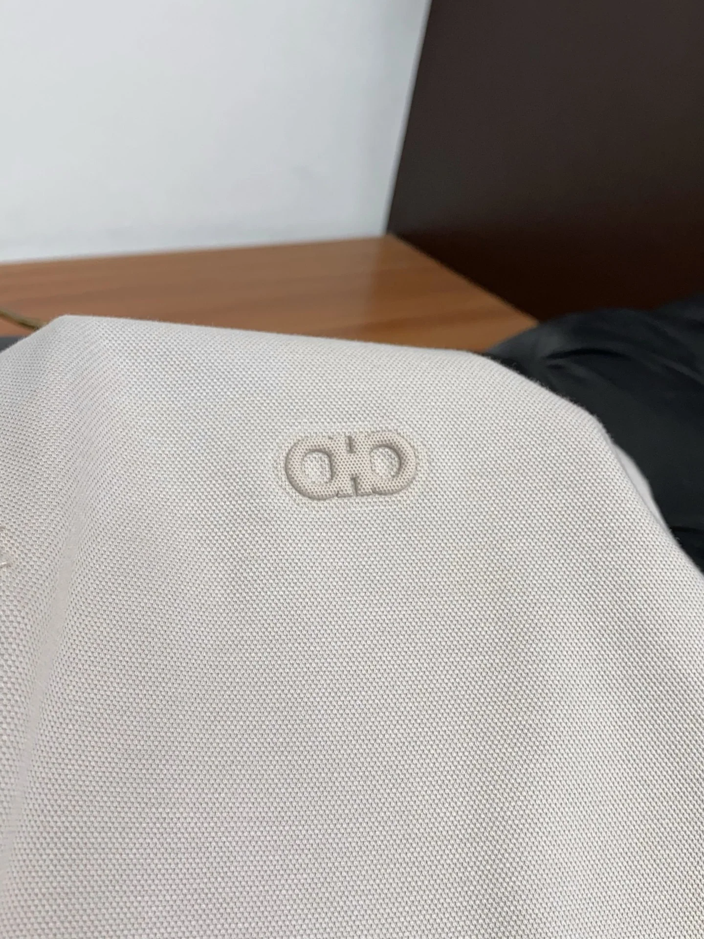 페레가모 남성 실크 폴로 반팔 셔츠 상세 이미지 8
