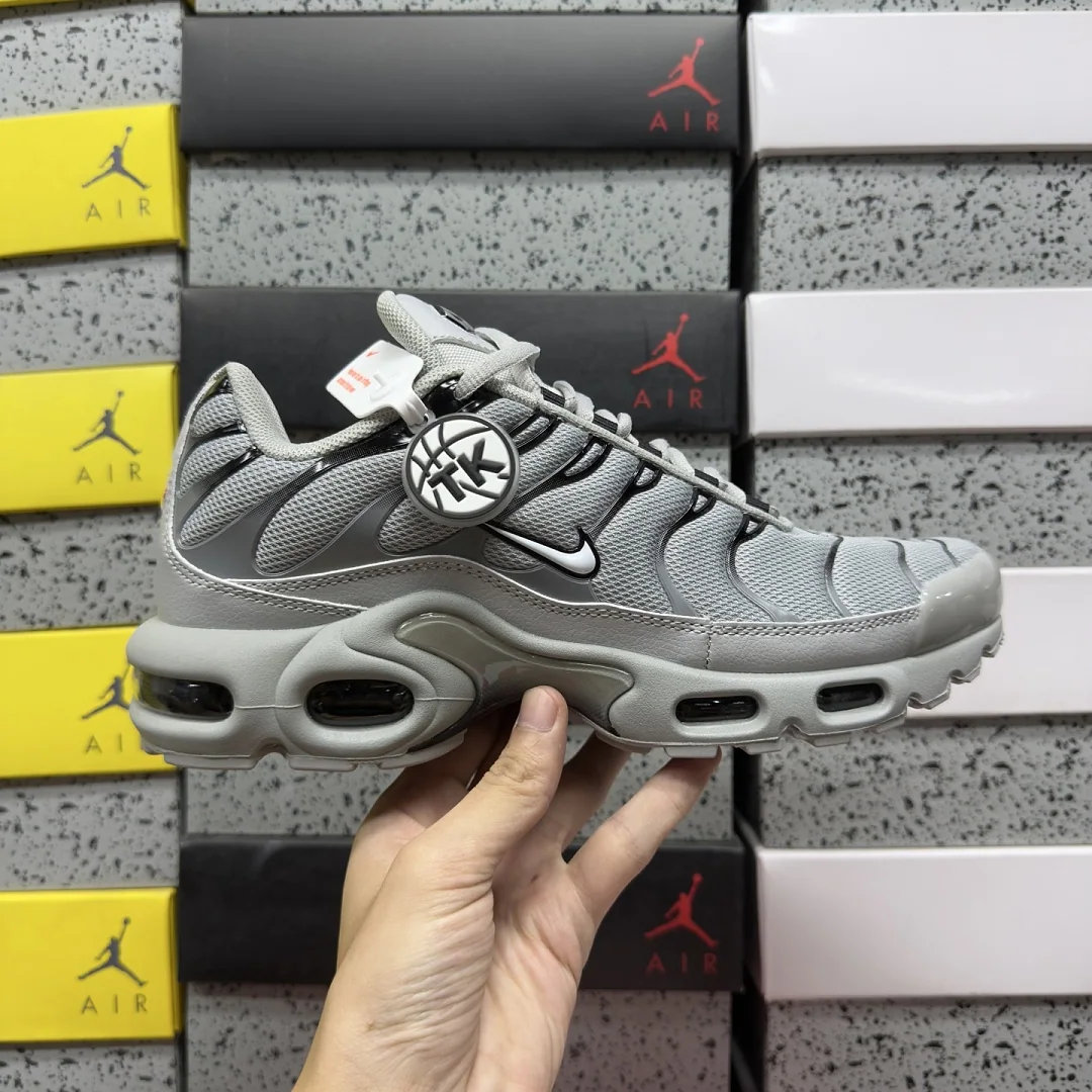 나이키 [TK] 에어 맥스 플러스 852630-021 201973 Nike Air Max Plus Wolf Grey 상세 이미지 6