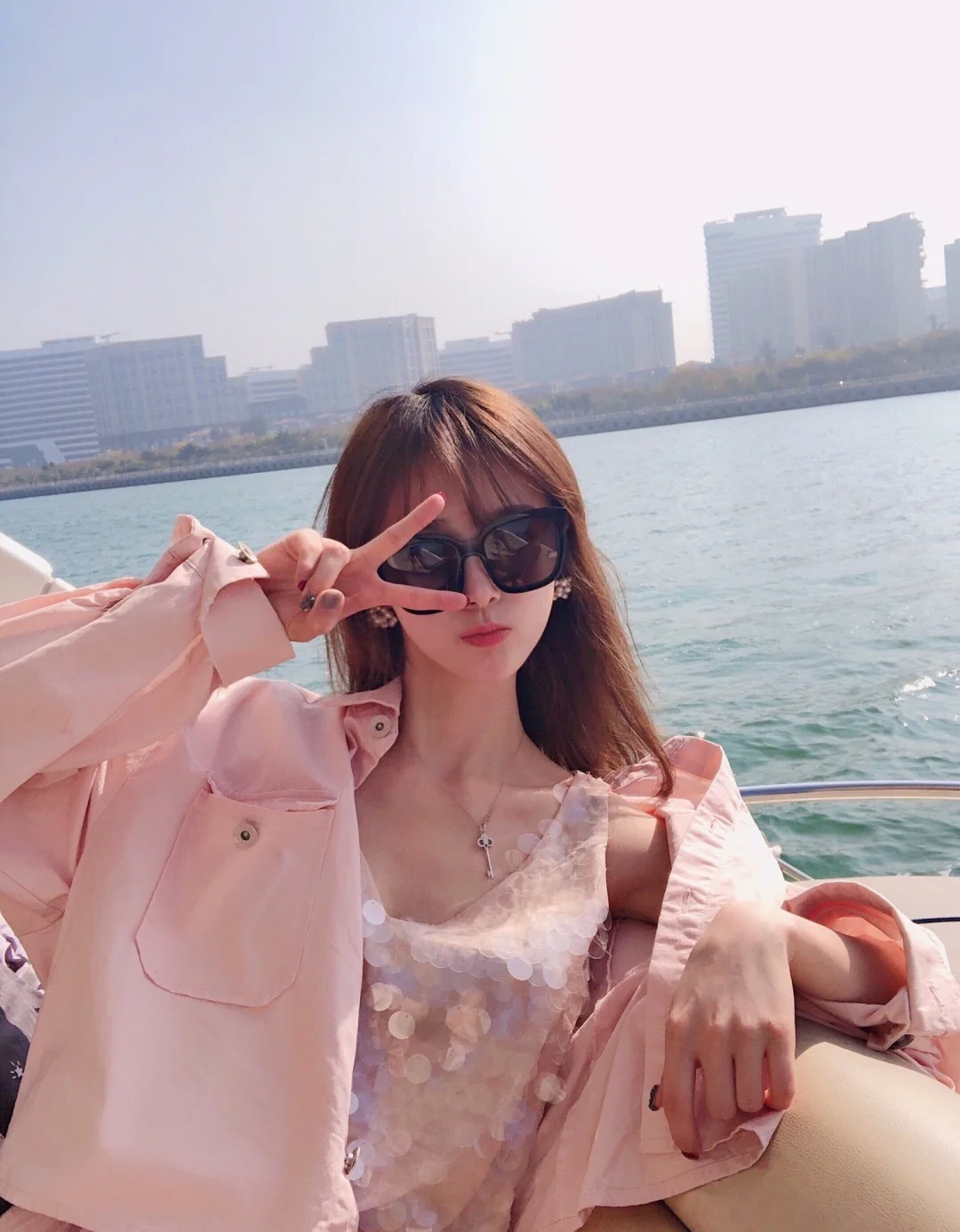 티파니 플럼블로섬 키 목걸이 상세 이미지 2