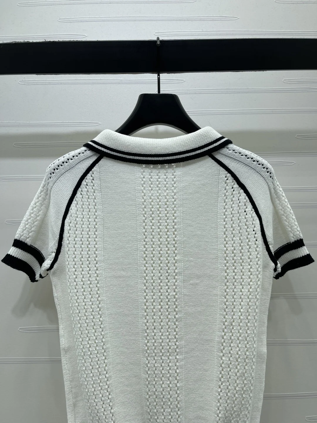 루이비통 래글런 카라 스트라이프 니트 반팔 탑 상세 이미지 7
