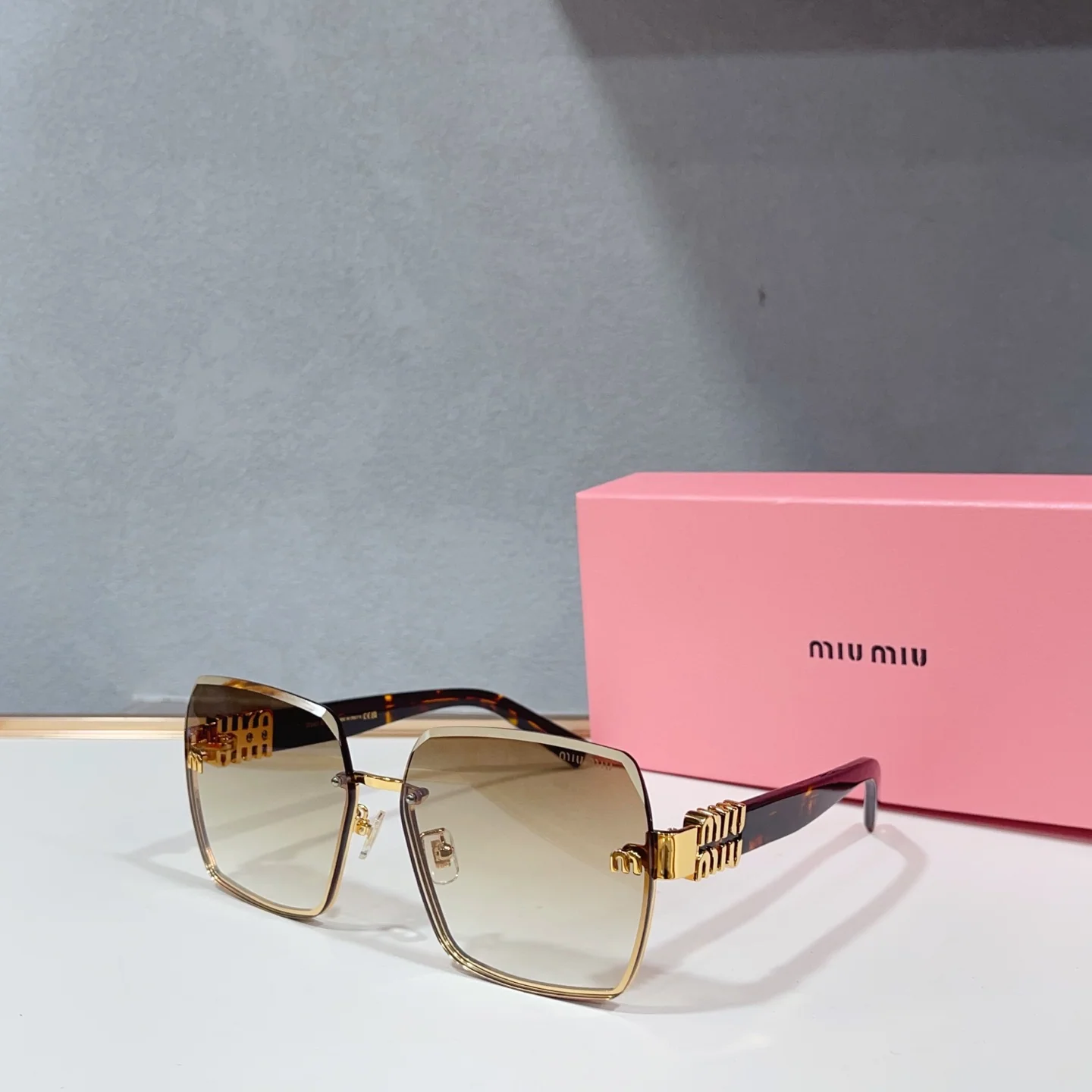 미우미우 선글라스 72968 Miu Miu Sunglasses 상세 이미지 4