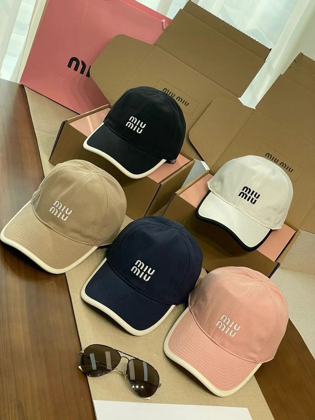 미우미우 모자 81433 Miu Miu Cap 상세 이미지 8