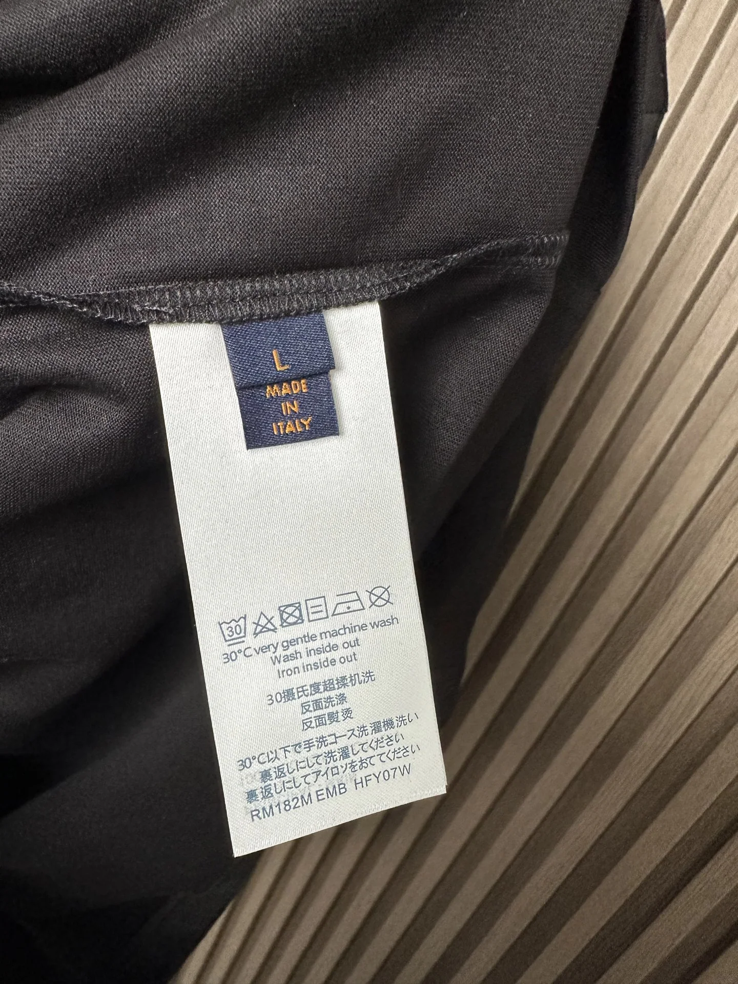 루이비통 크루넥 피마 코튼 반팔 티셔츠 26 SS 상세 이미지 9