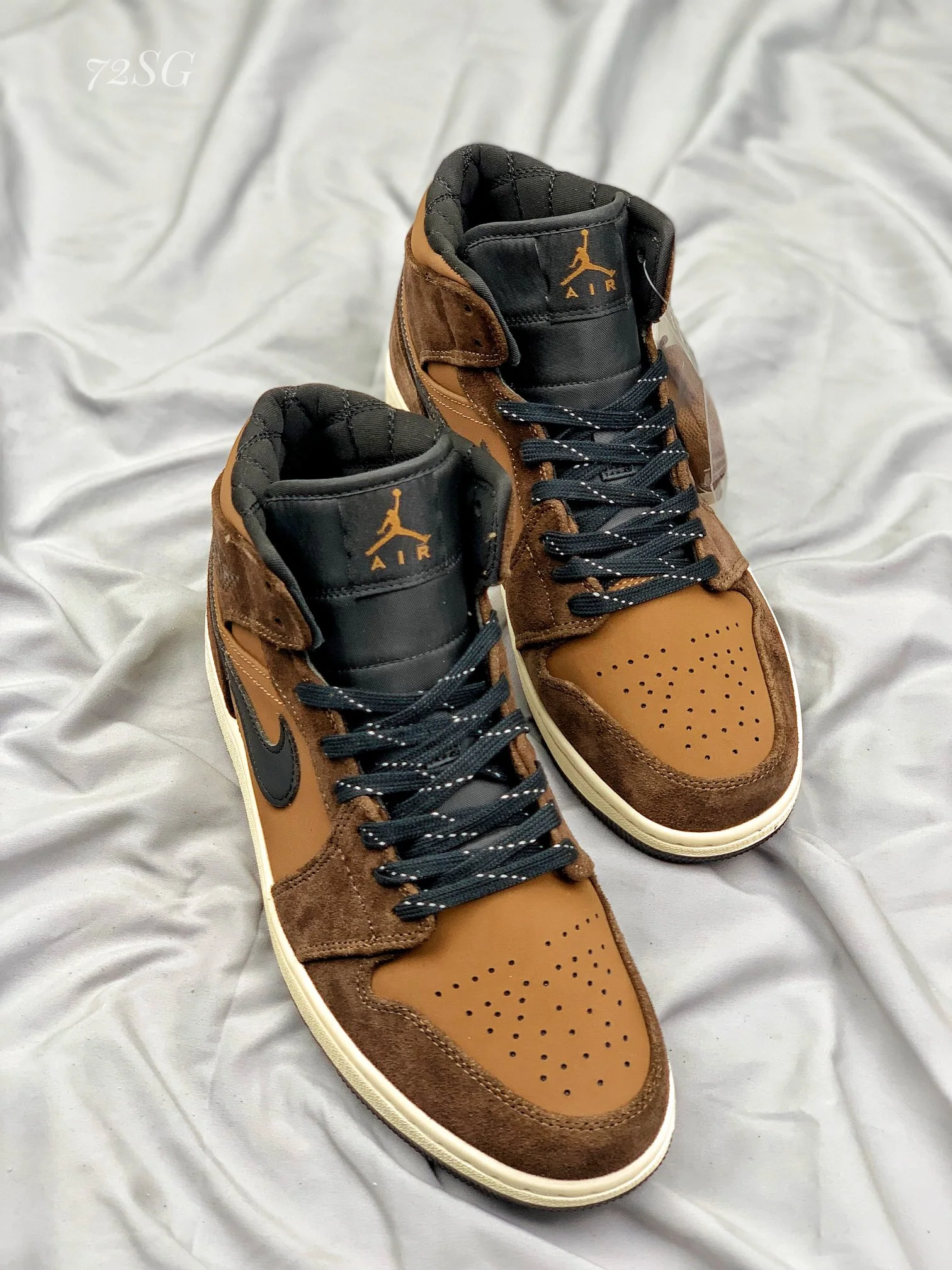 나이키조던 에어 조던 1 미드 농구화 상세 이미지 6