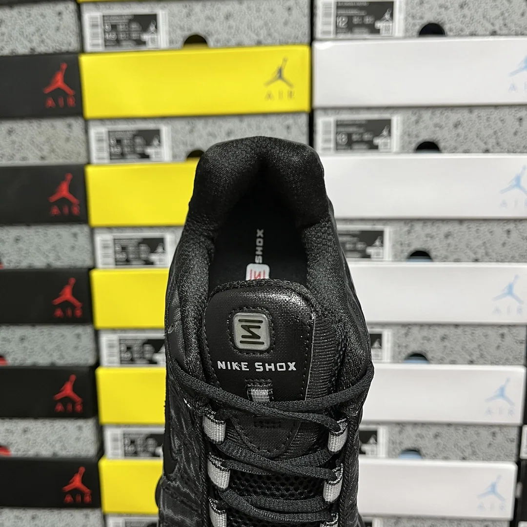 나이키 [BD] 샥스 TL BV1127-001 201877 Nike Shox TL Triple Black 상세 이미지 5