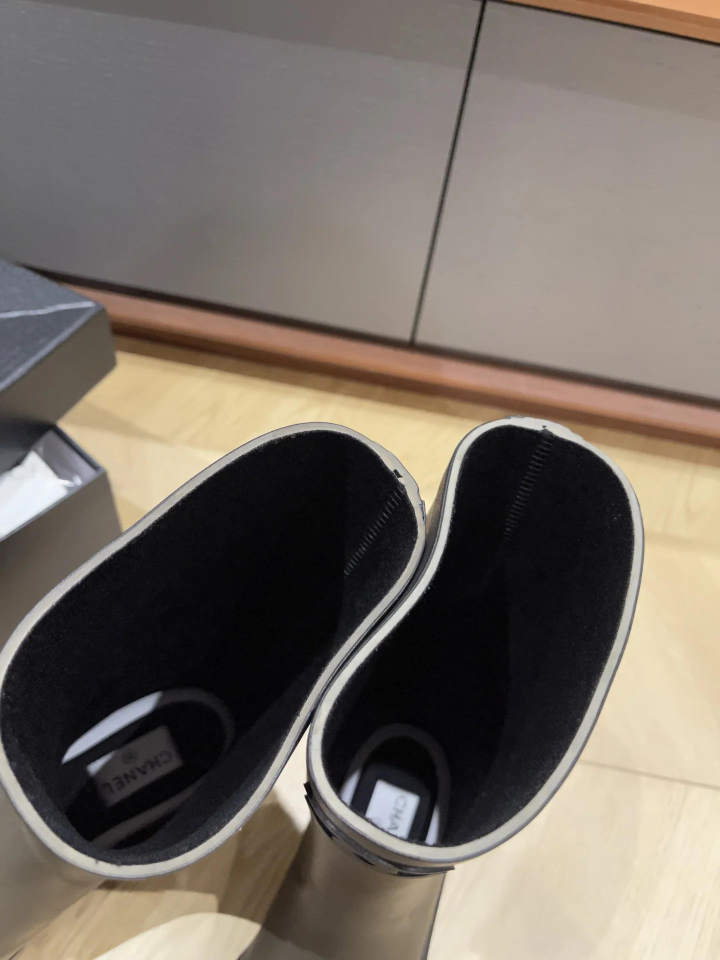 샤넬 심리스 레인부츠 상세 이미지 7