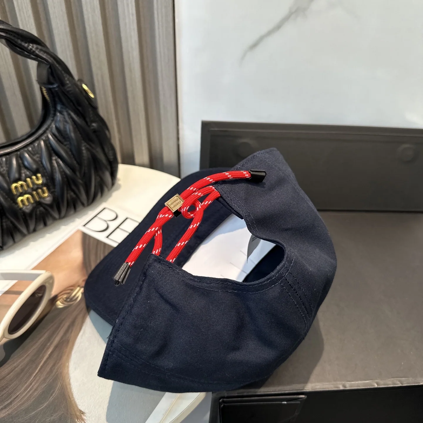 미우미우 캔버스 야구모자 상세 이미지 3