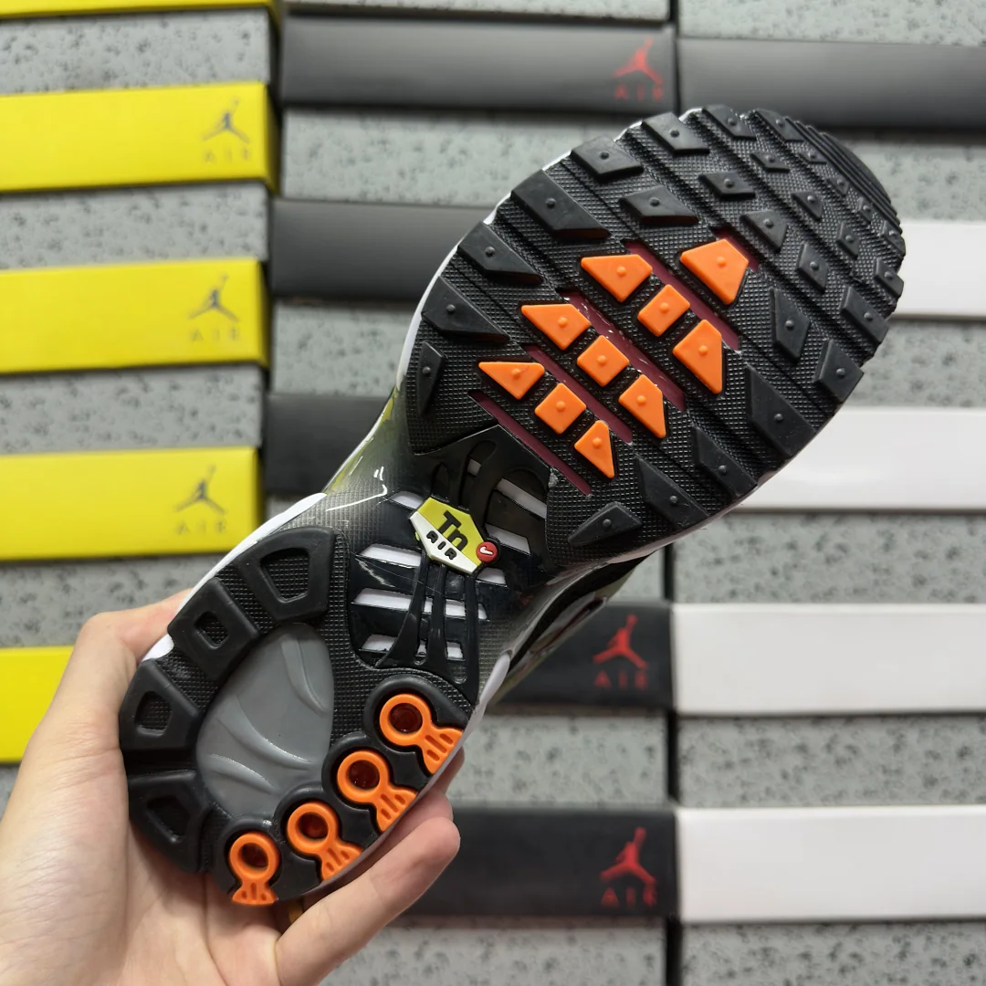 나이키 [BD] 에어 맥스 플러스 FB9722-300 201854 Nike Air Max Plus Cargo Khaki Phantom 상세 이미지 9