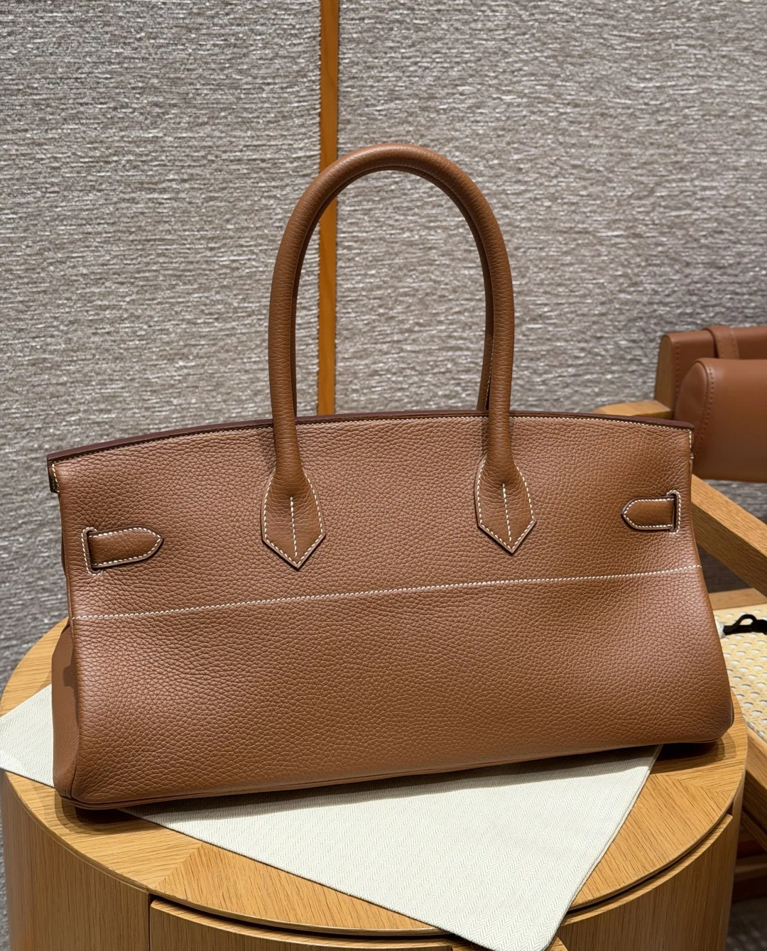 에르메스 숄더 버킨 가방 42 cm 골든 브라운 실버 장식 상세 이미지 3