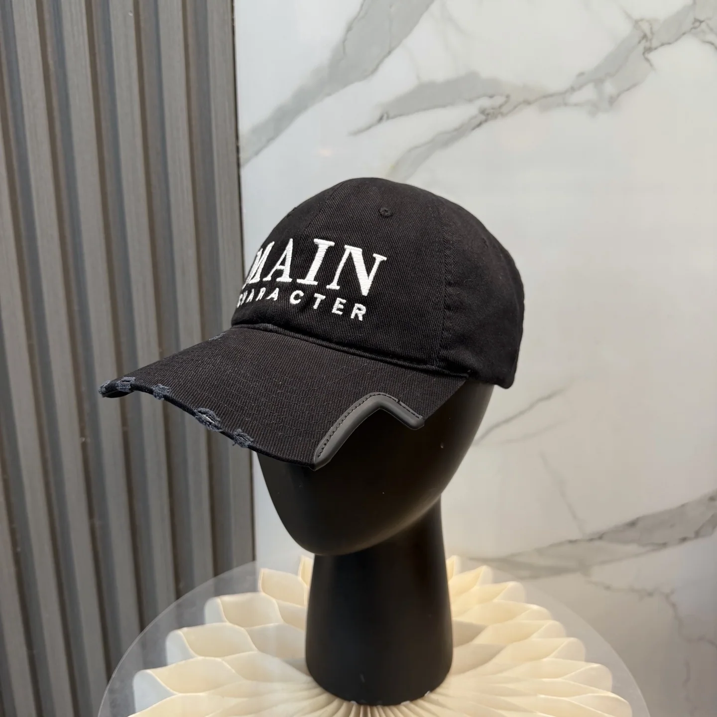 발렌시아가 모자 81807 Balenciaga Cap 상세 이미지 2