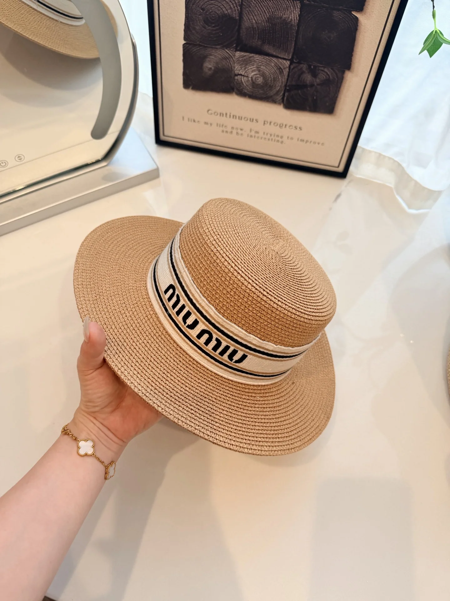 미우미우 모자 80760 Miu Miu Cap 상세 이미지 4