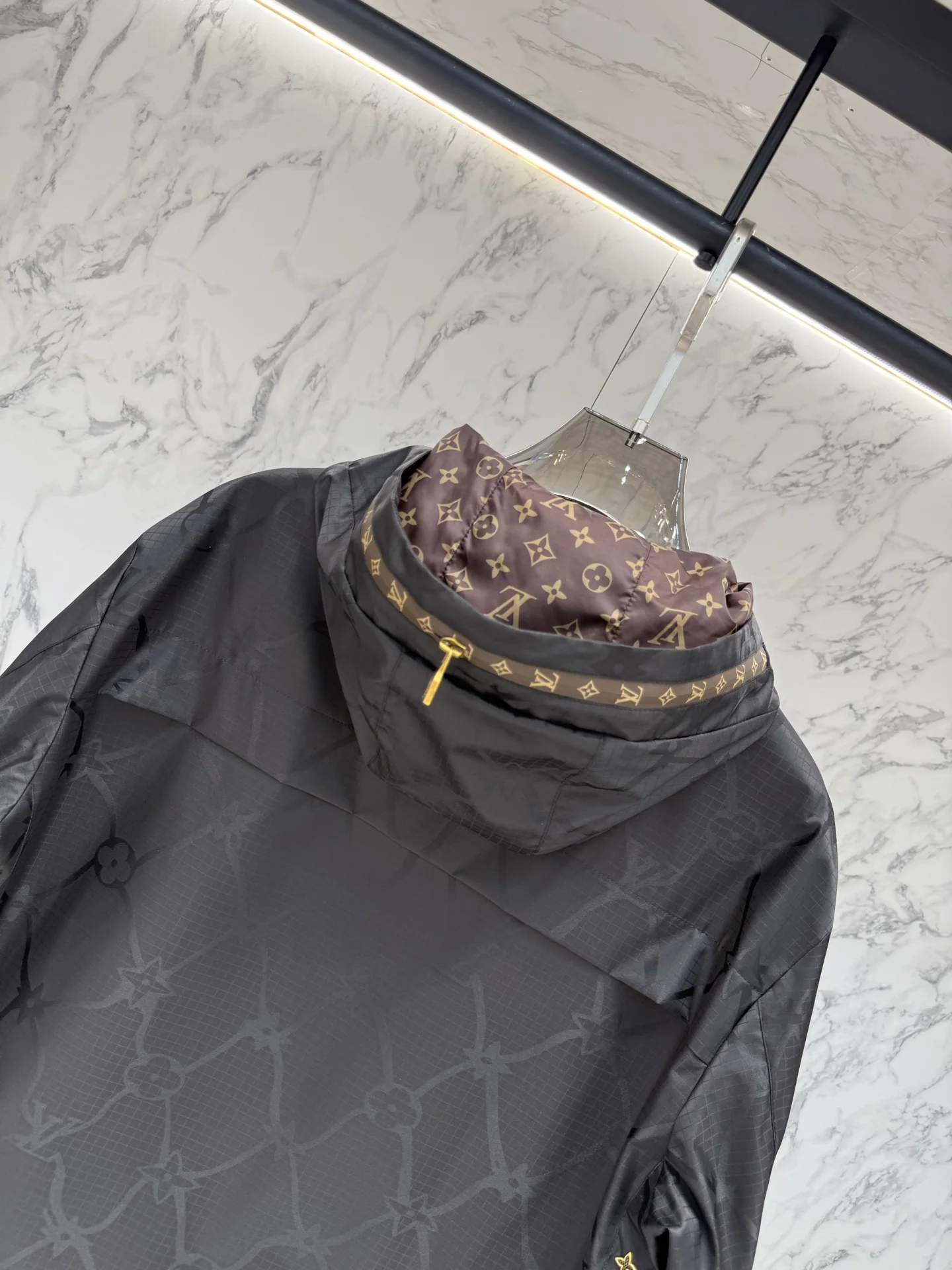 루이비통 26 SS 후드 집업 자켓 19428 Louis Vuitton 상세 이미지 9