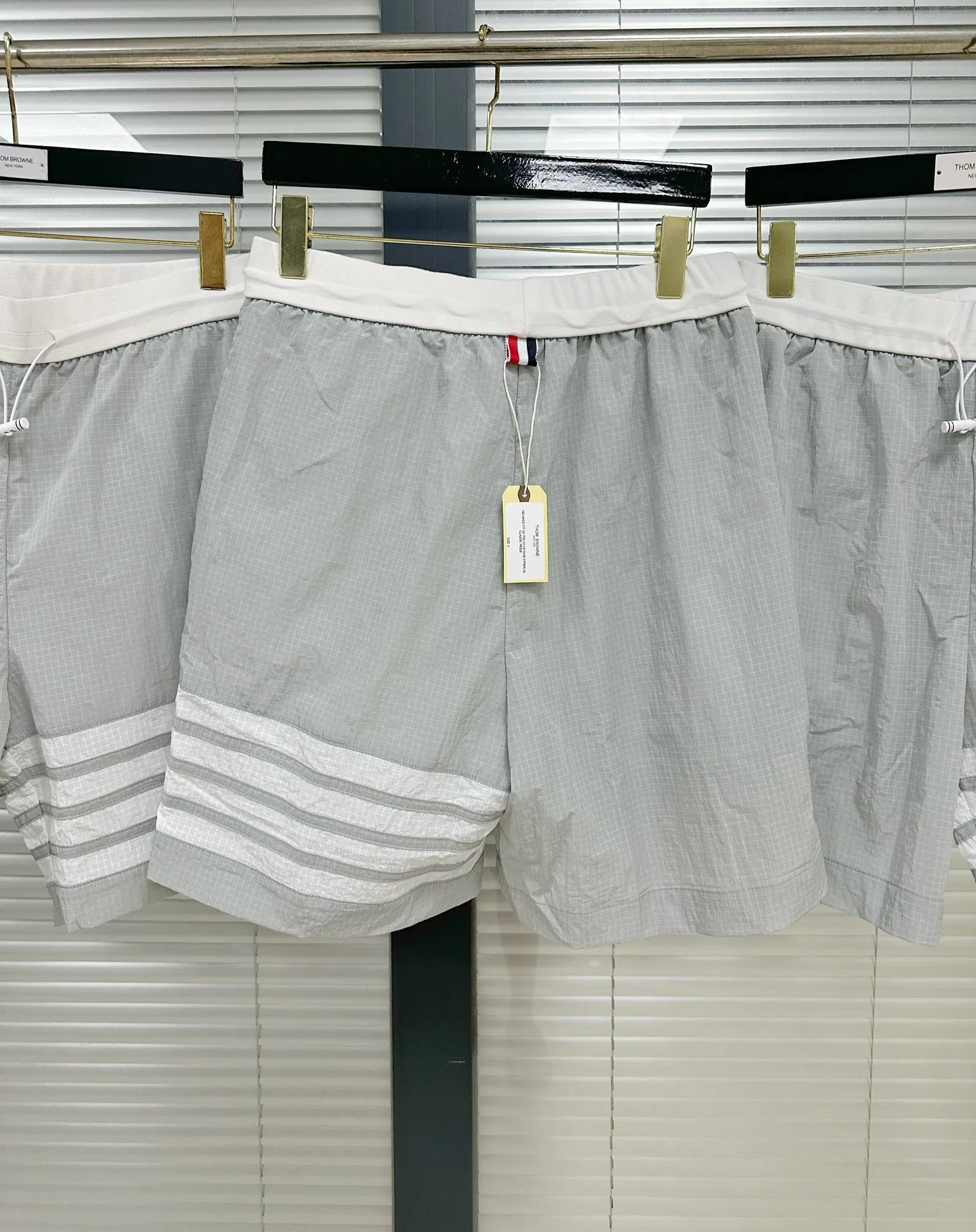 톰브라운 체크 리브 남성 니트 레플리카 46712 Thom Browne Shorts 상세 이미지 3