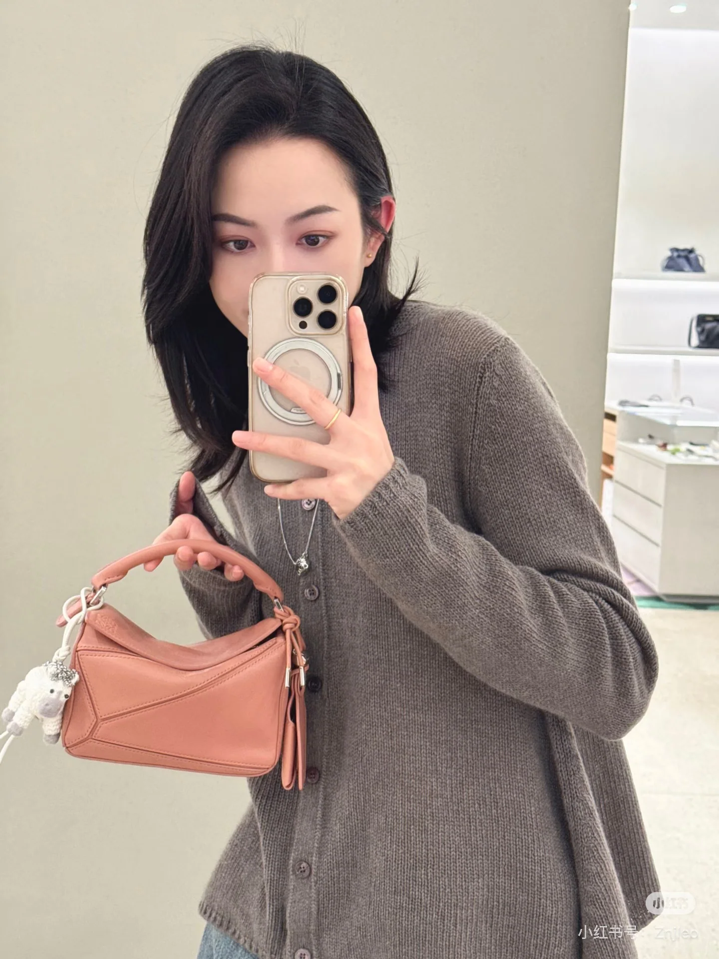 로에베 캐시미어 시스루 버튼 가디건 상세 이미지 5