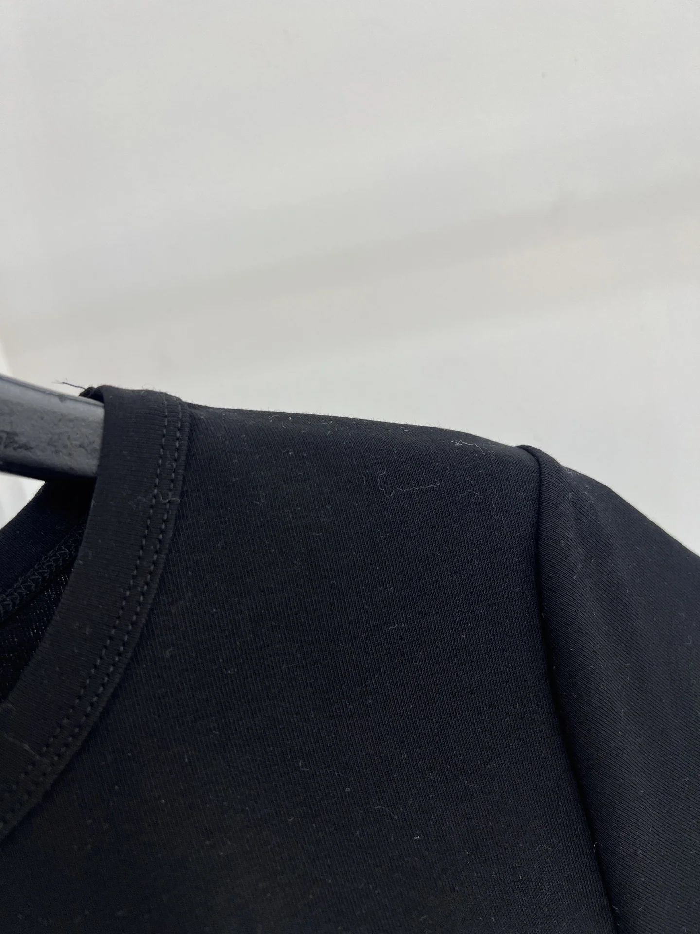알로 여성 허리 라인 반팔 티셔츠 상세 이미지 8