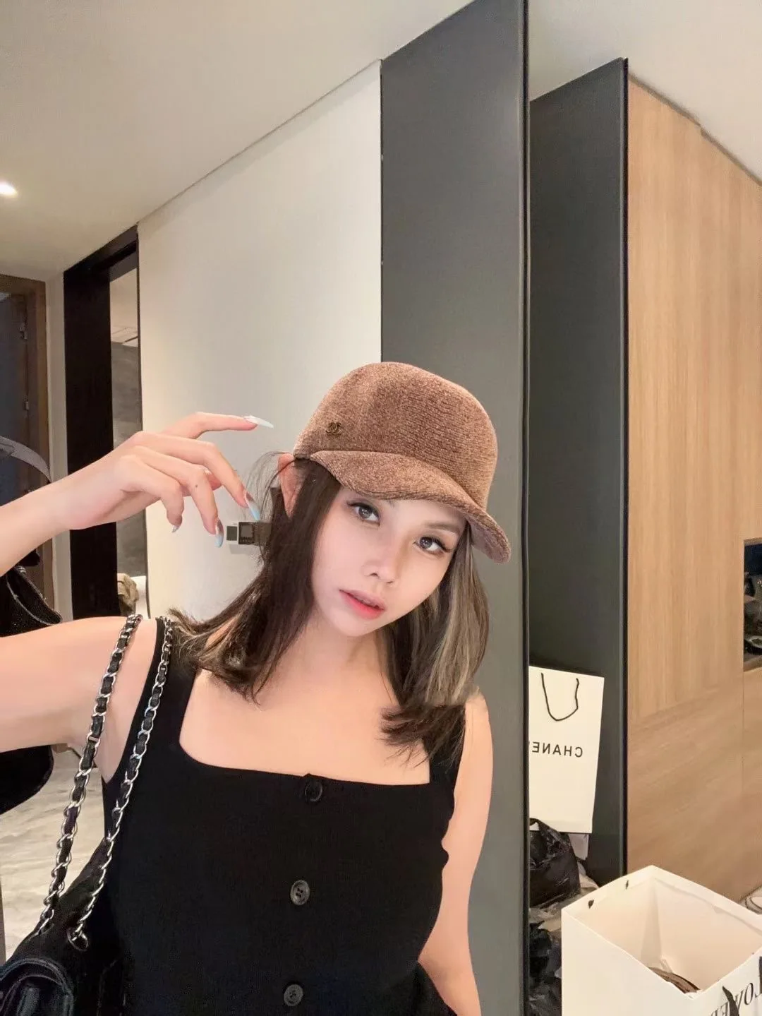 샤넬 벨벳 라이더 모자 상세 이미지 2