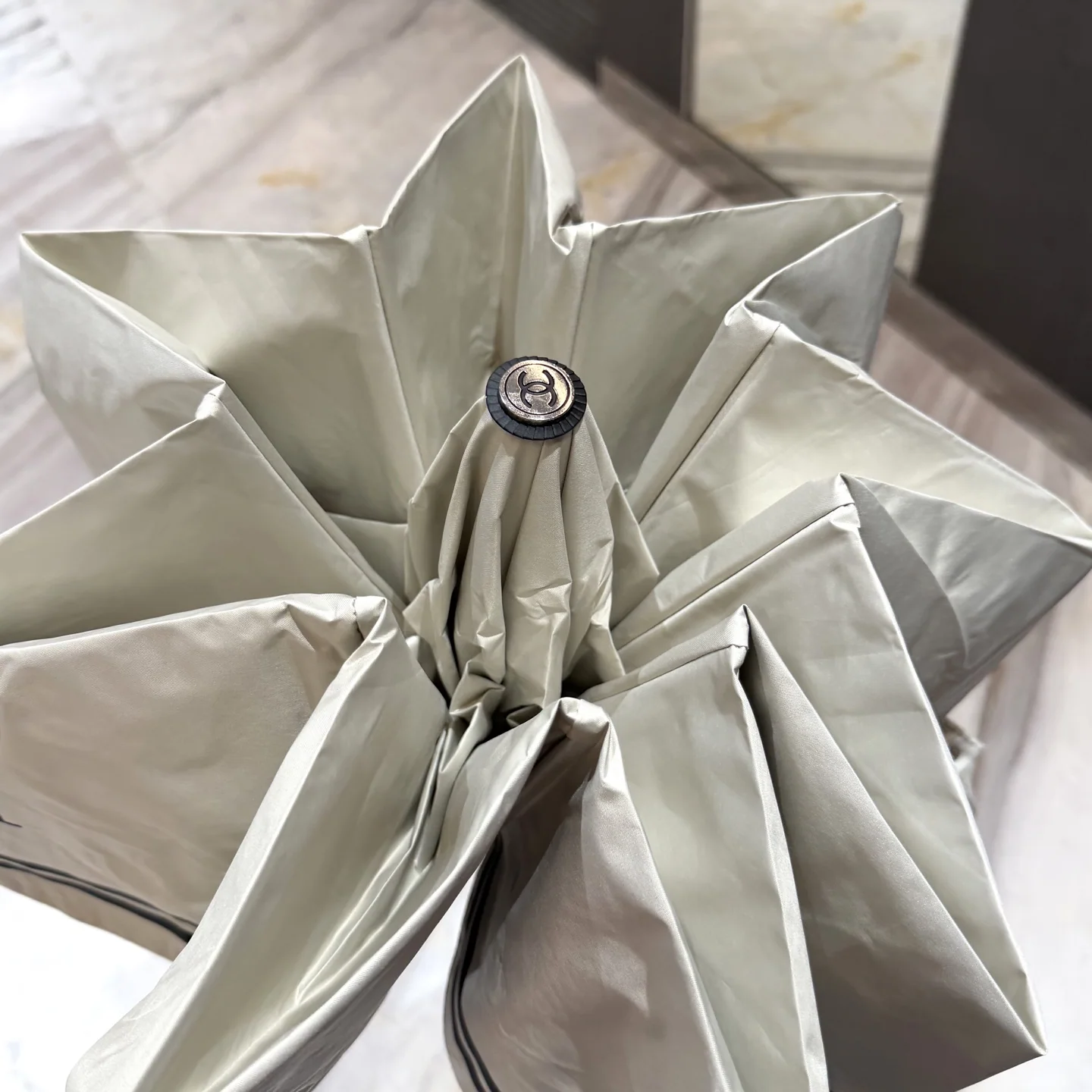 샤넬 우산 85336 Chanel Umbrella 상세 이미지 4