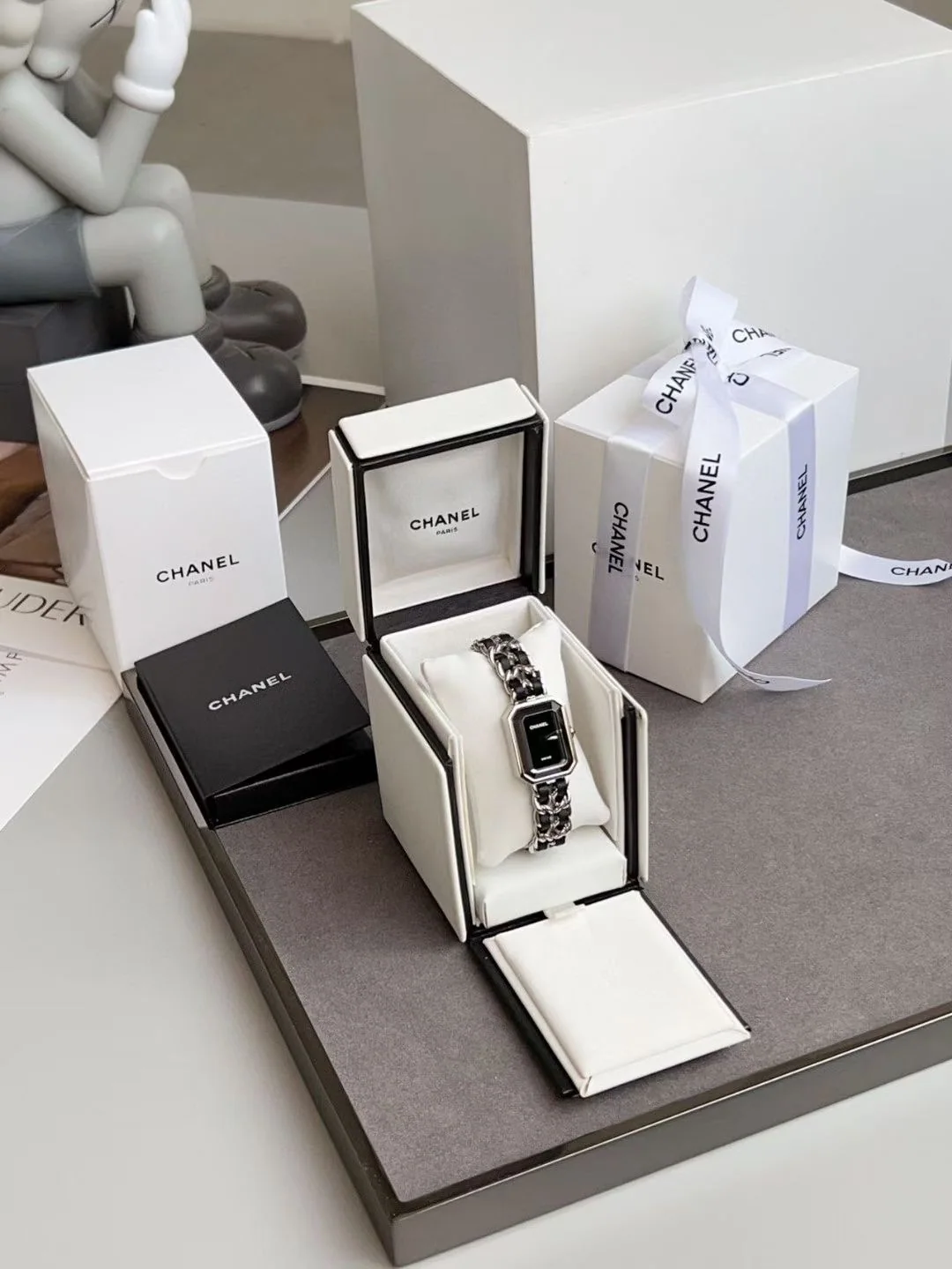 샤넬 프리미에르 블랙 골드 S M L 사이즈 여성 시계 레플리카 44725 Chanel