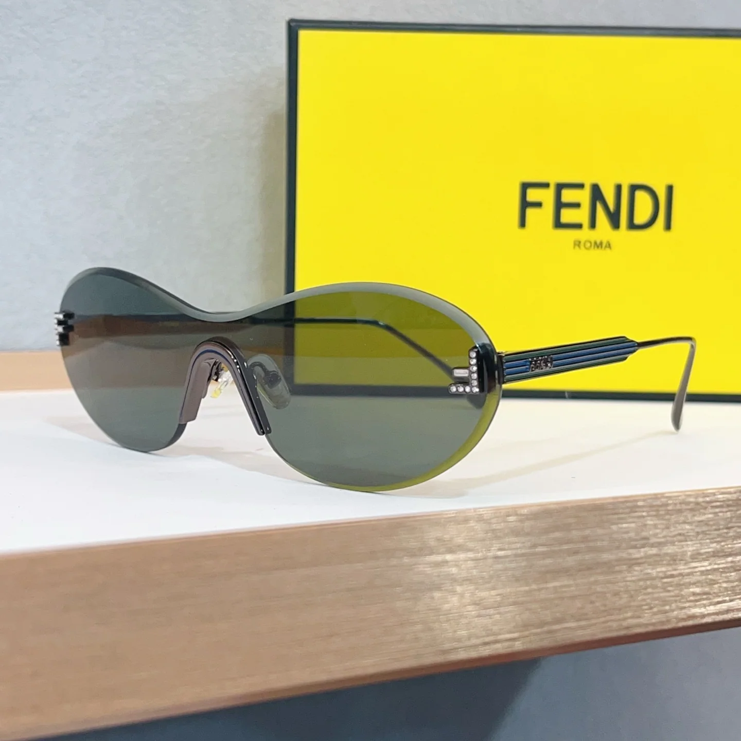 펜디 선글라스 74261 Fendi Sunglasses 상세 이미지 1