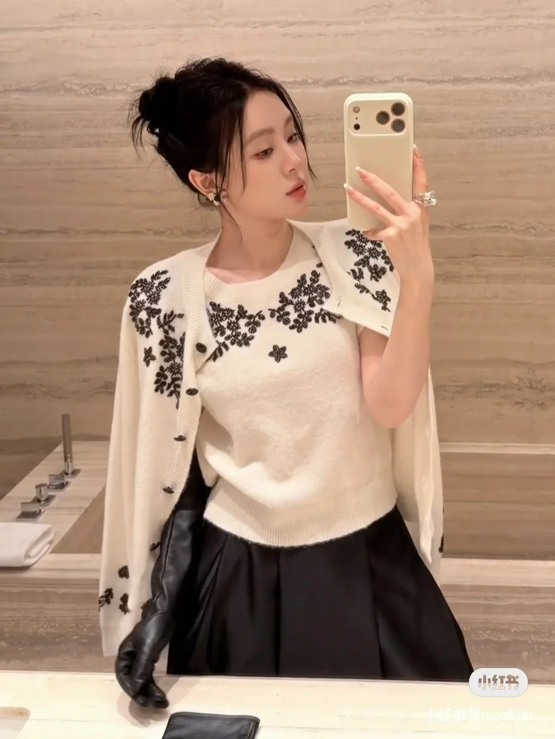 디올 비즈 자수 크루넥 울 가디건 상세 이미지 1